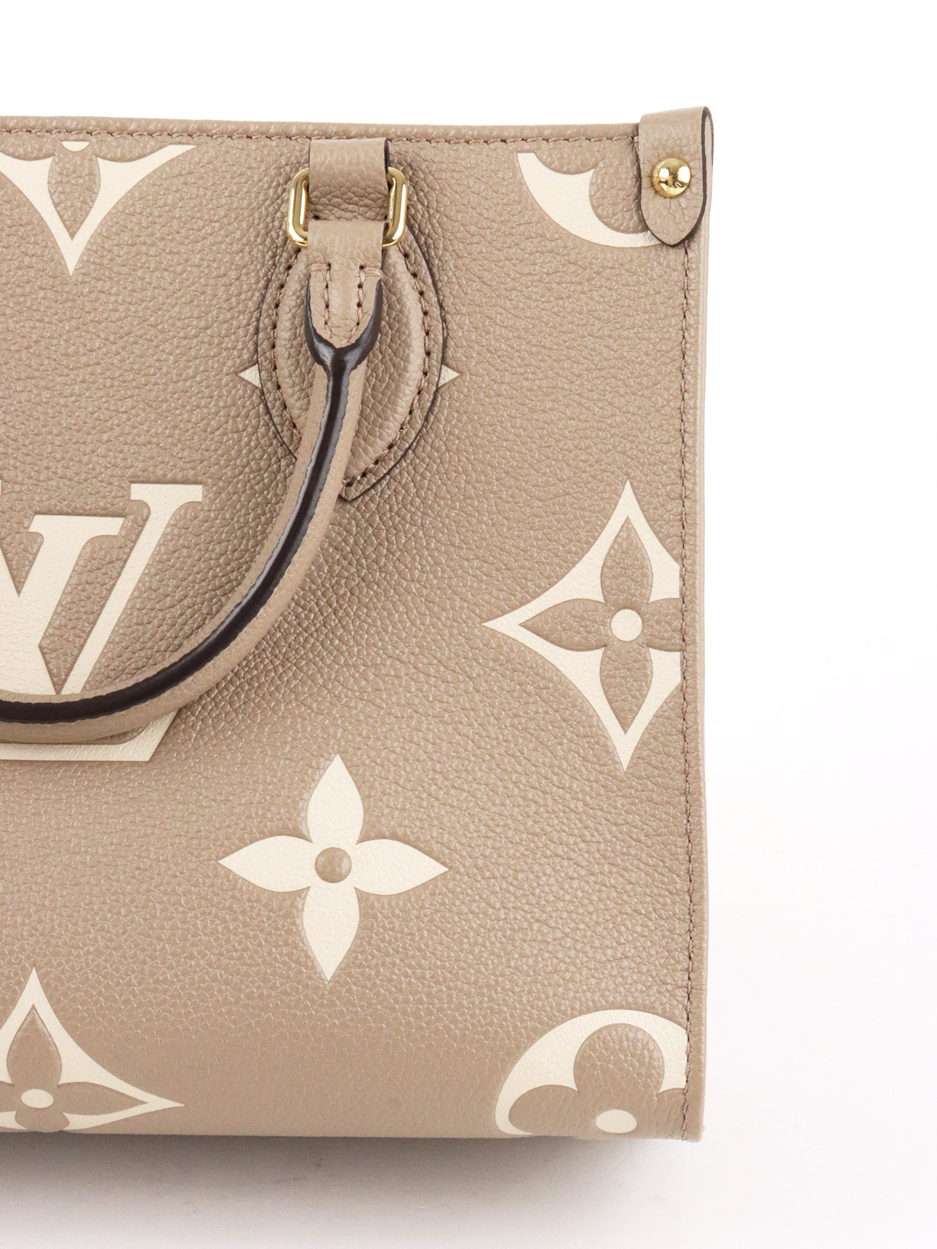Louis Vuitton Tourterelle / Crème OnTheGo PM Bag