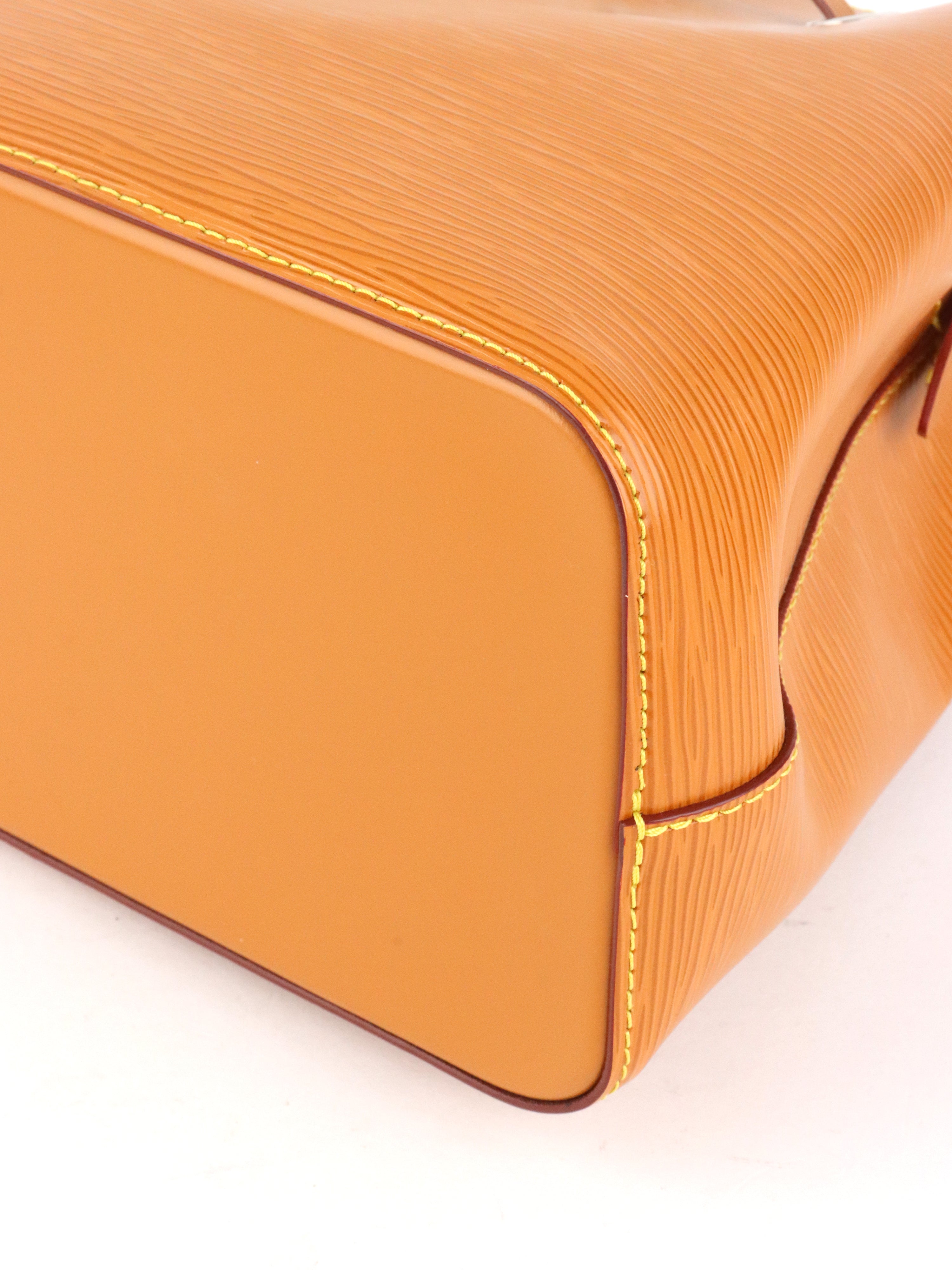 Louis Vuitton Gold Miel Néonoé BB Bag