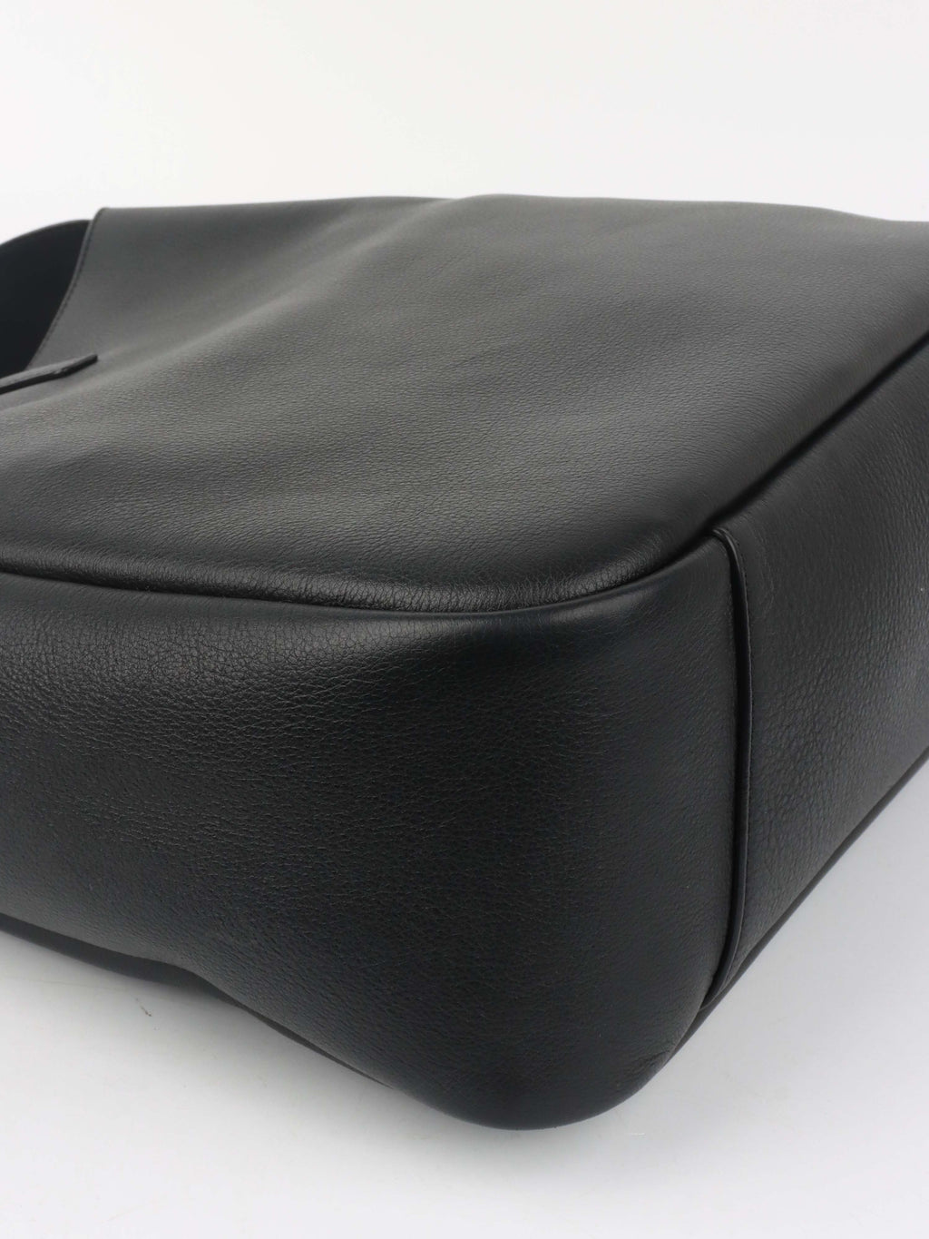 Saint Laurent Large Black LE 5 À 7 Supple Hobo Bag