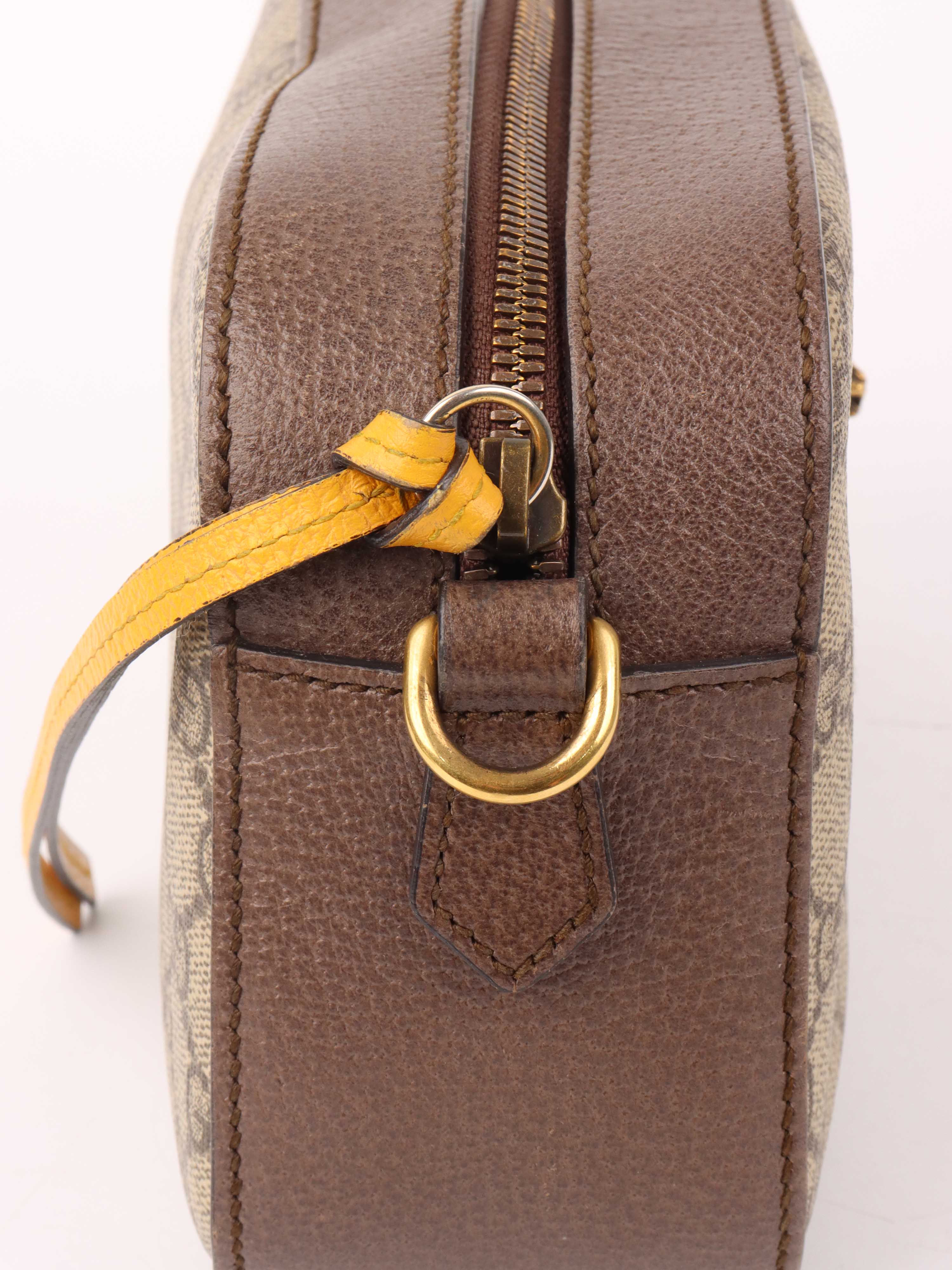 Gucci Neo Vintage GG Supreme Messenger Bag