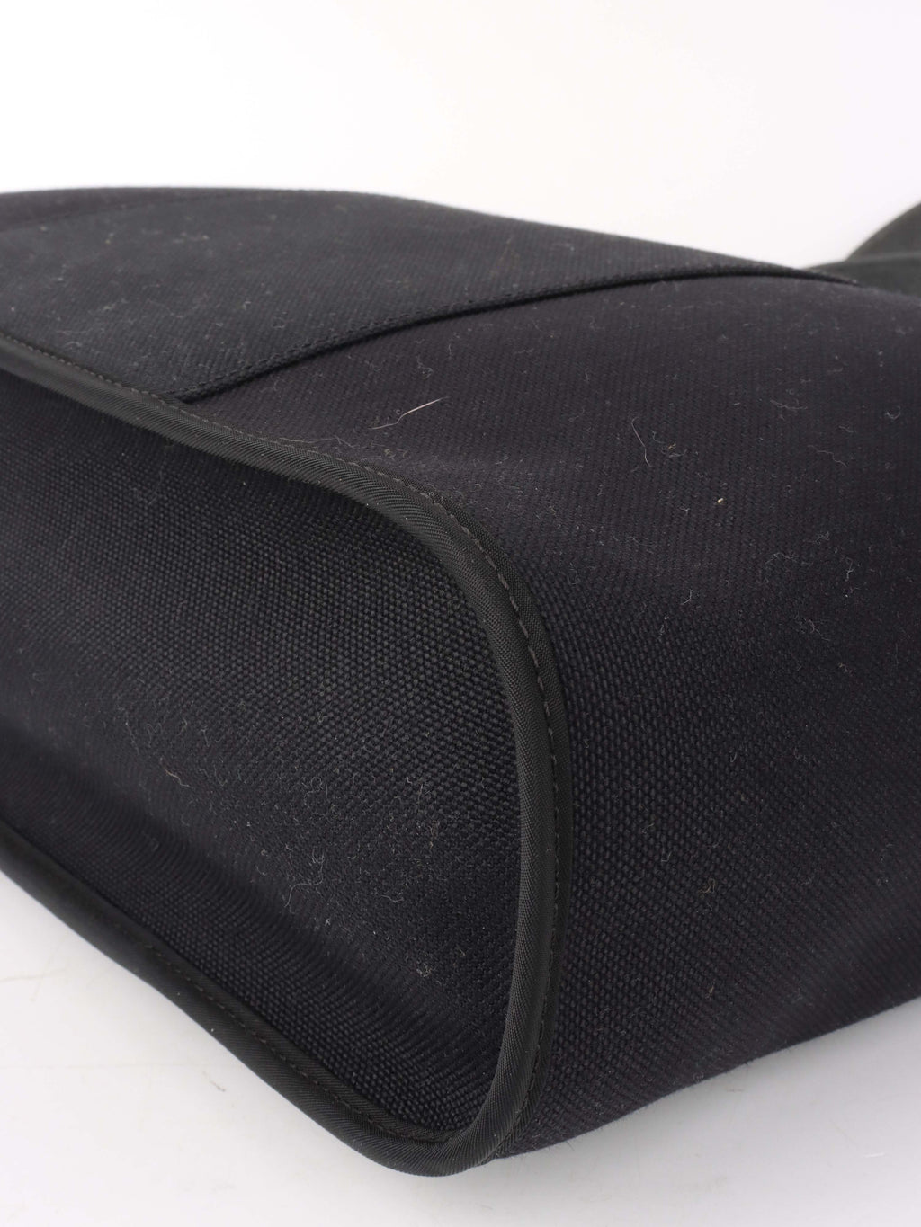 Hermes Noir Cabag 32 Bag.