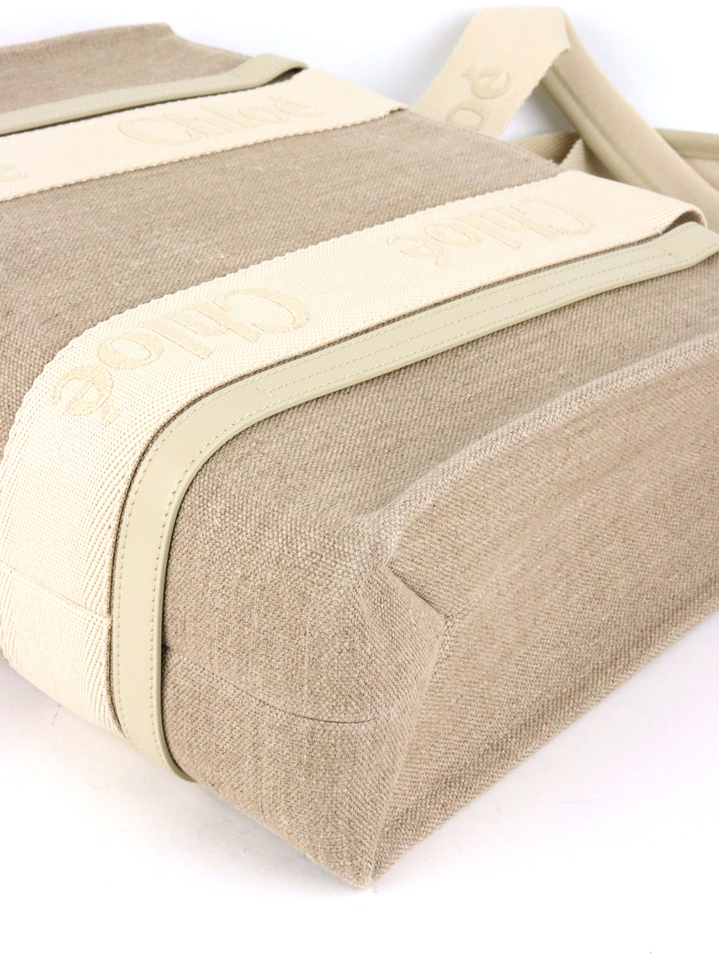 Chloe Medium Cloudy Cream Woody Tote Bag