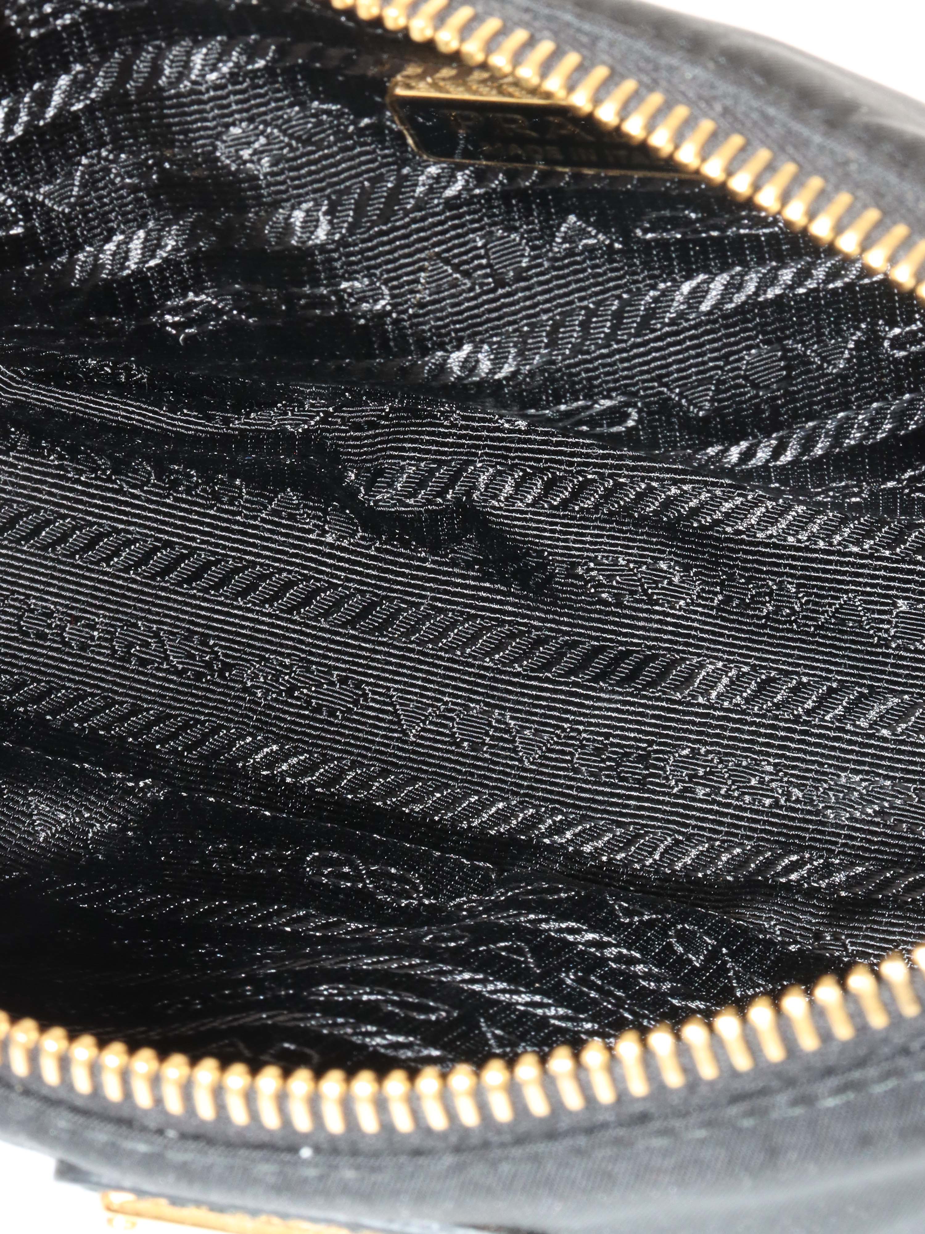 Prada Black Re-Edition 2002 Nylon Shoulder Bag.