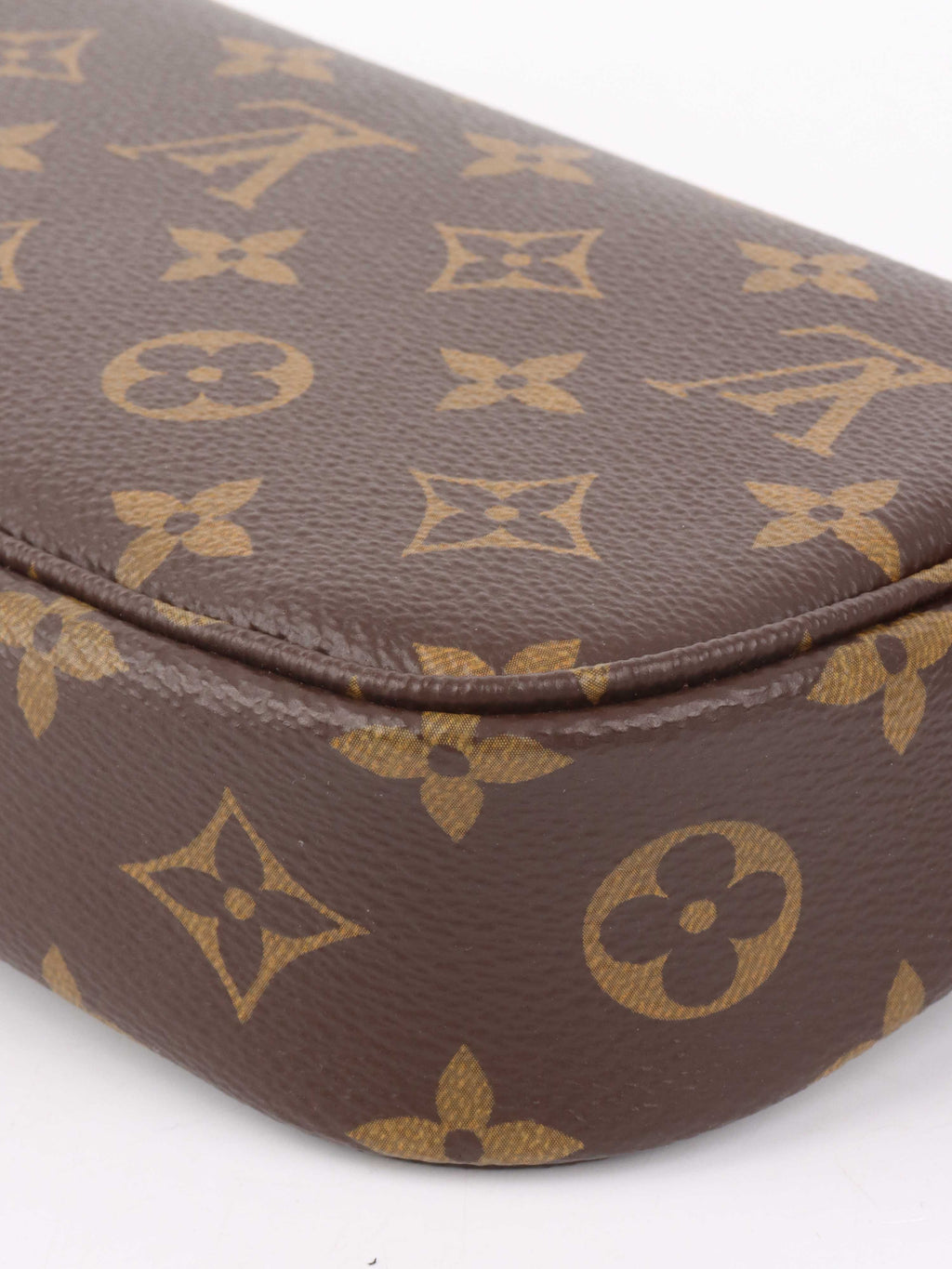 Louis Vuitton Ivy Wallet on Chain.
