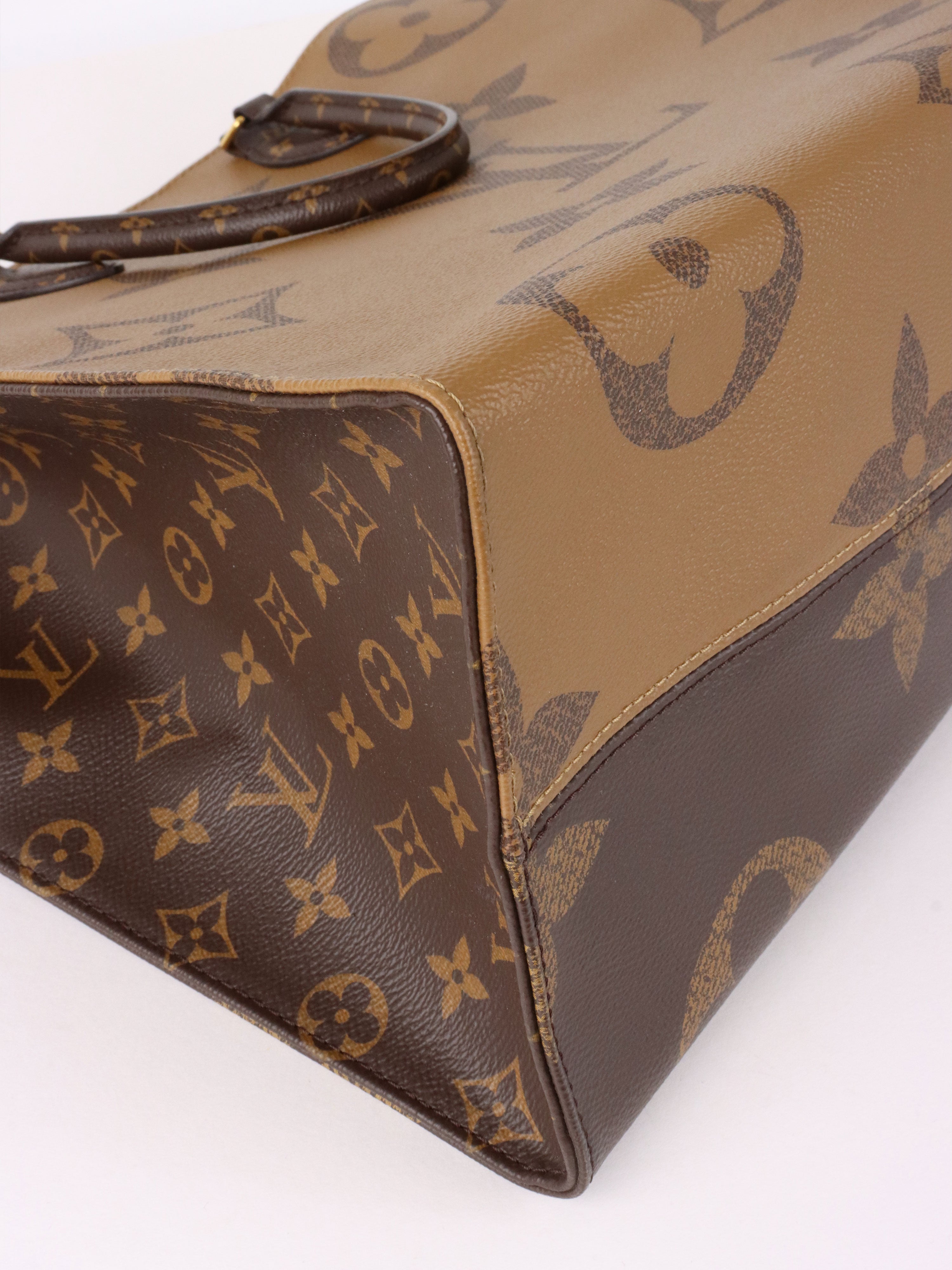 Louis Vuitton Monogram OnTheGo GM