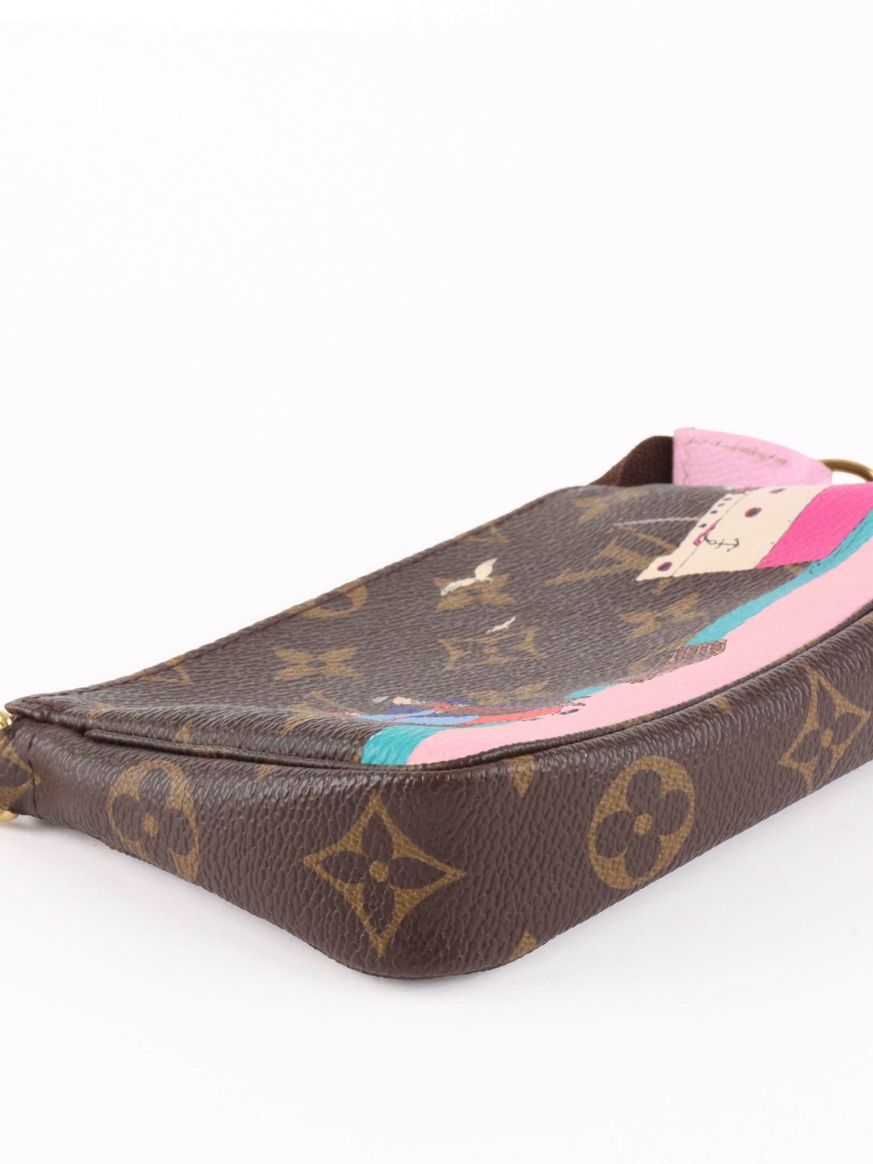 Louis Vuitton Limited Edition 2016 World Tour Mini Pochette Accessories.