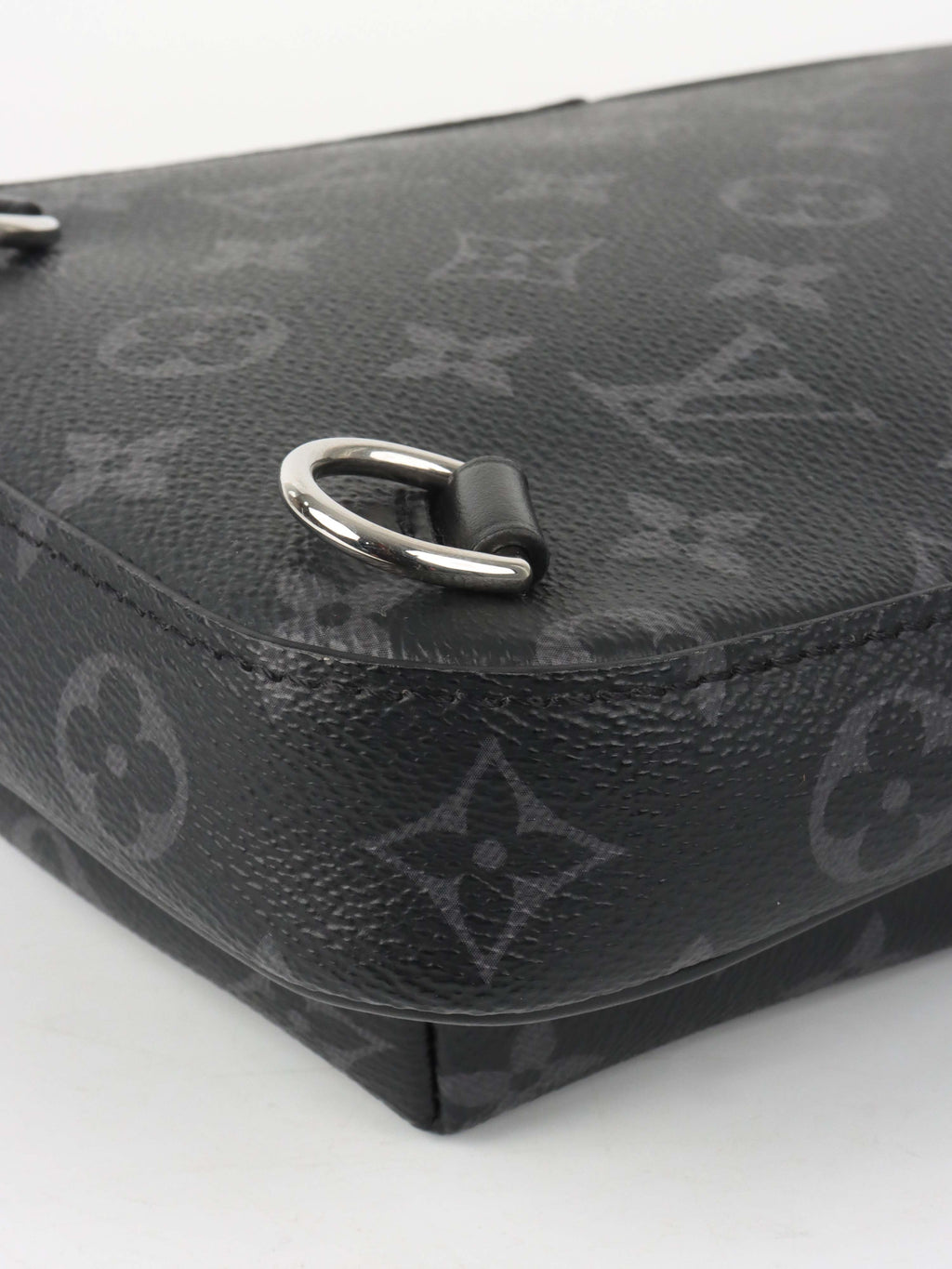 Louis Vuitton Avenue Slingbag PM.