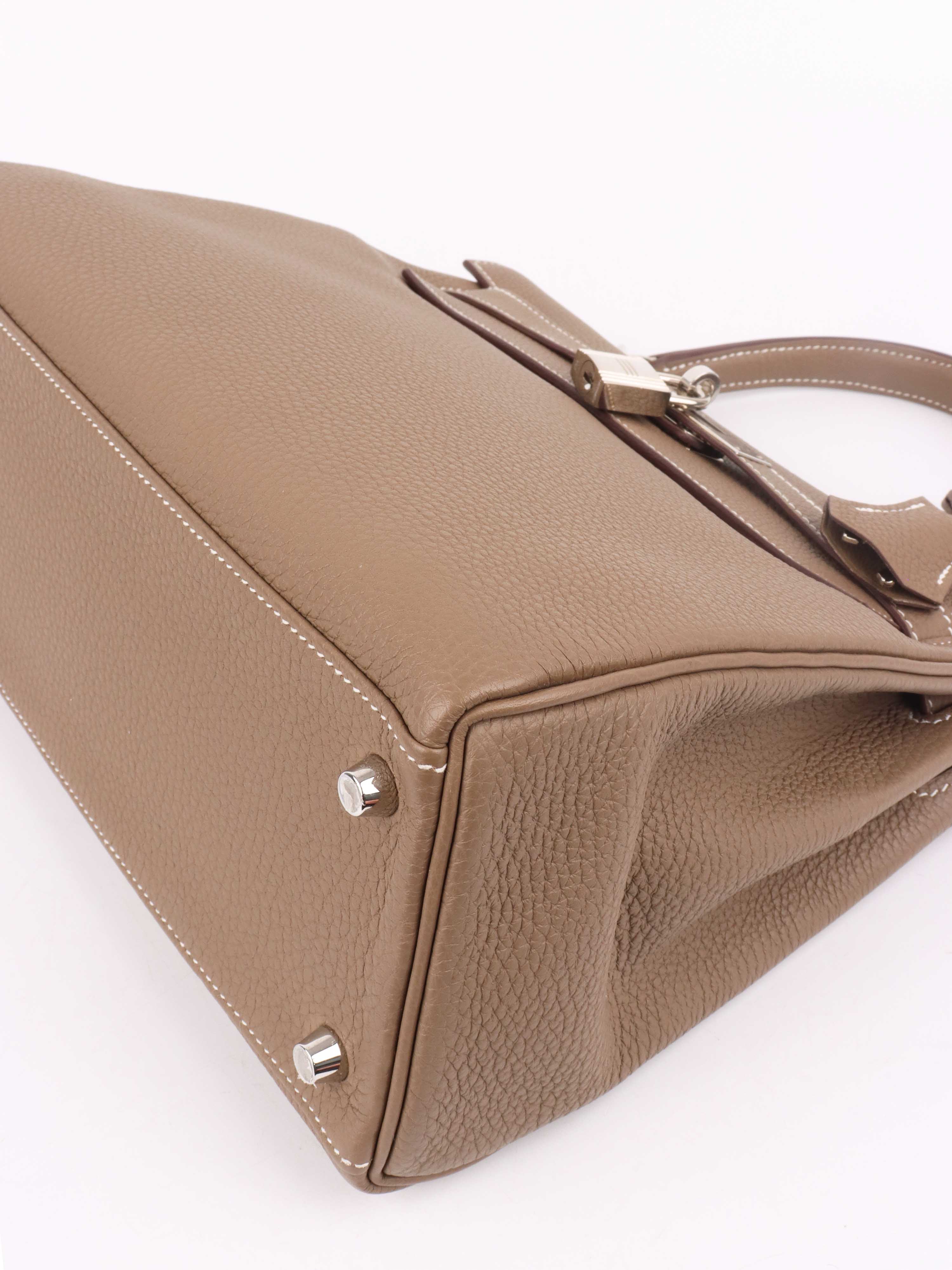 Hermes Etoupe Kelly 28 in Togo leather PHW.