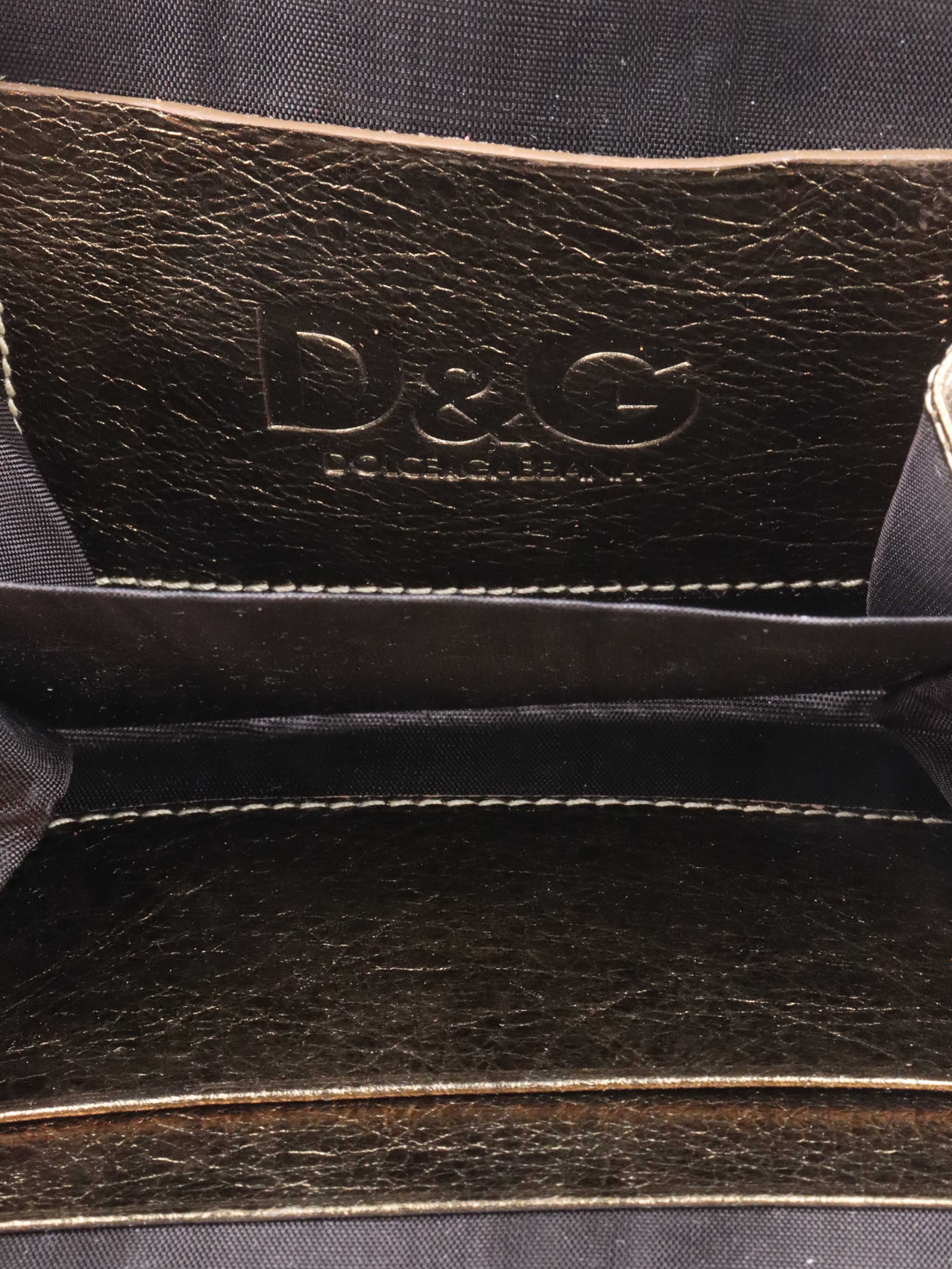 Dolce & Gabbana Gold Wallet on Chain.