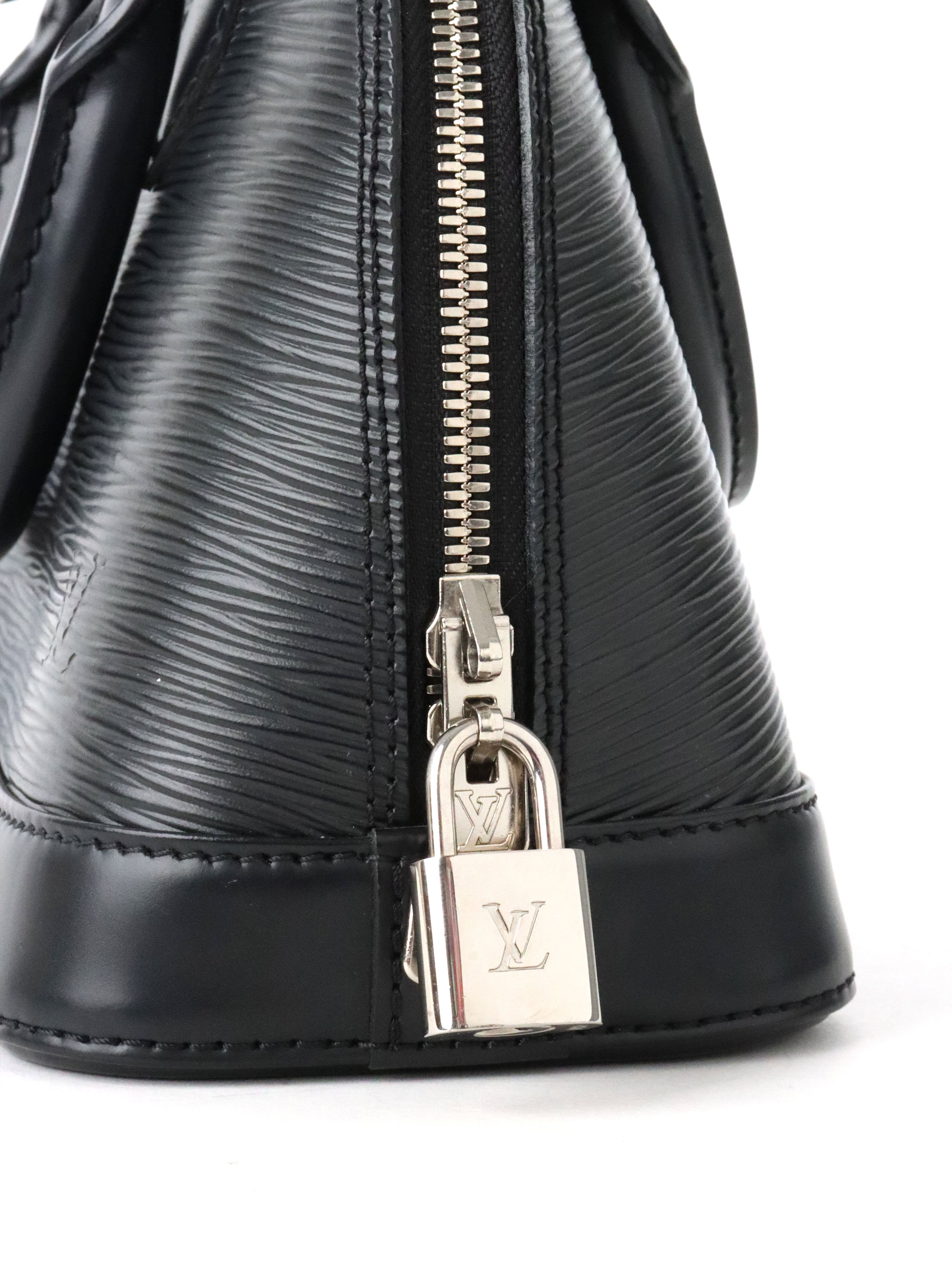 Louis Vuitton Black Epi Alma BB SHW