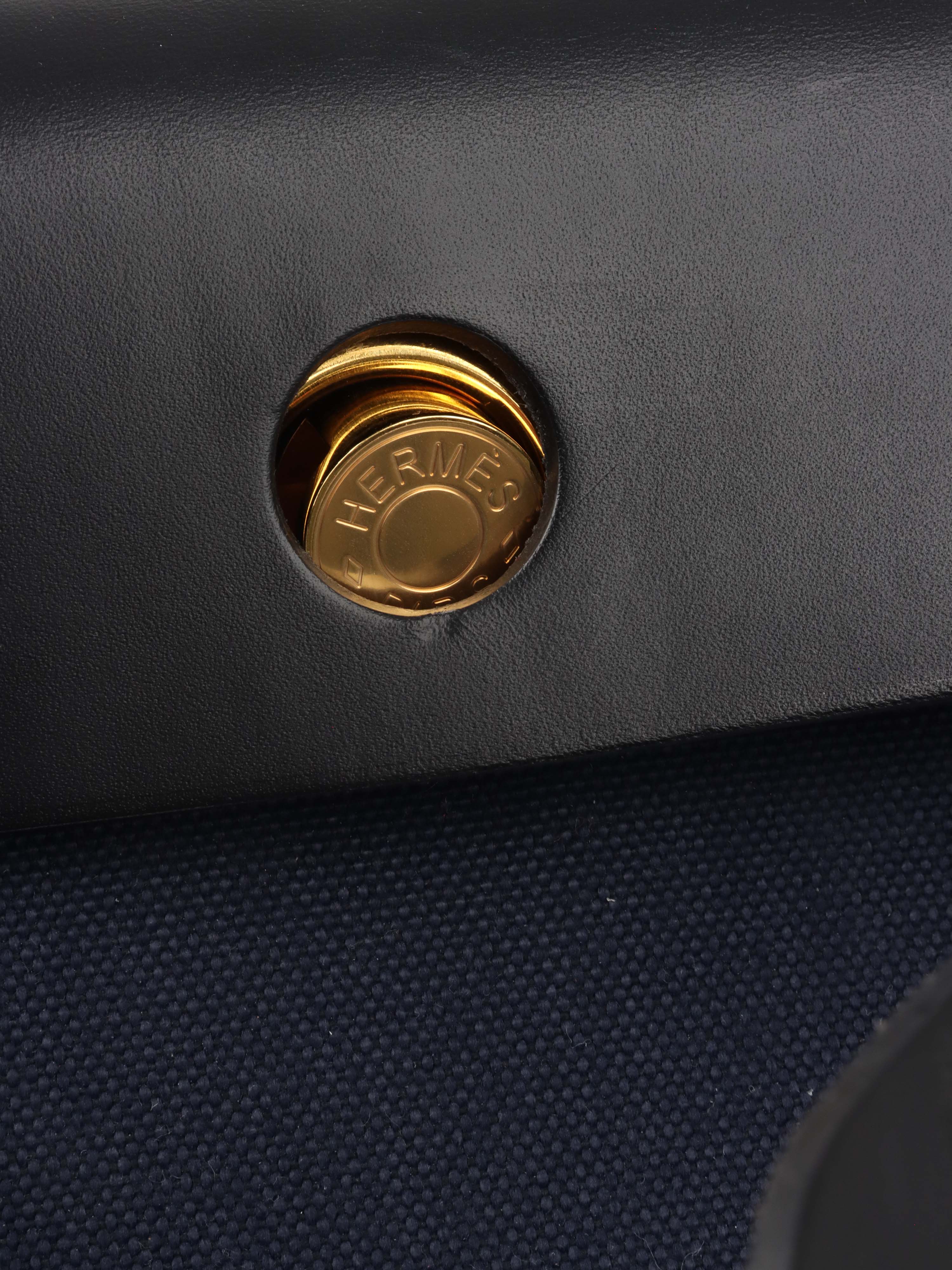 Hermes Herbag Zip 31 Bleu Marine/Noir.