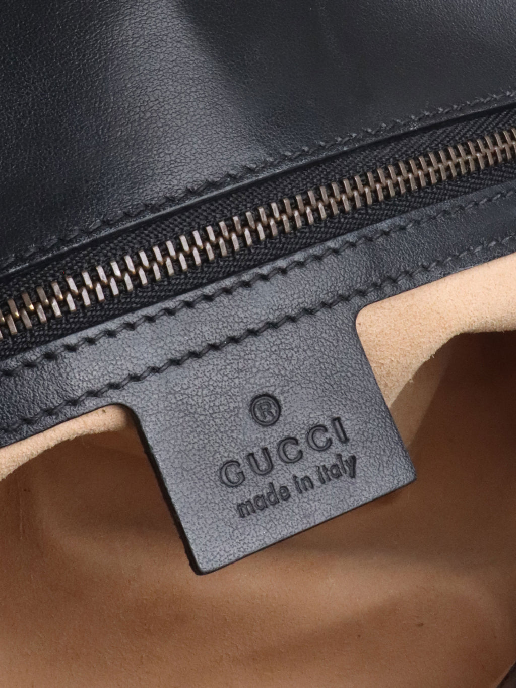 Gucci Black Medium Marmont Shoulder bag