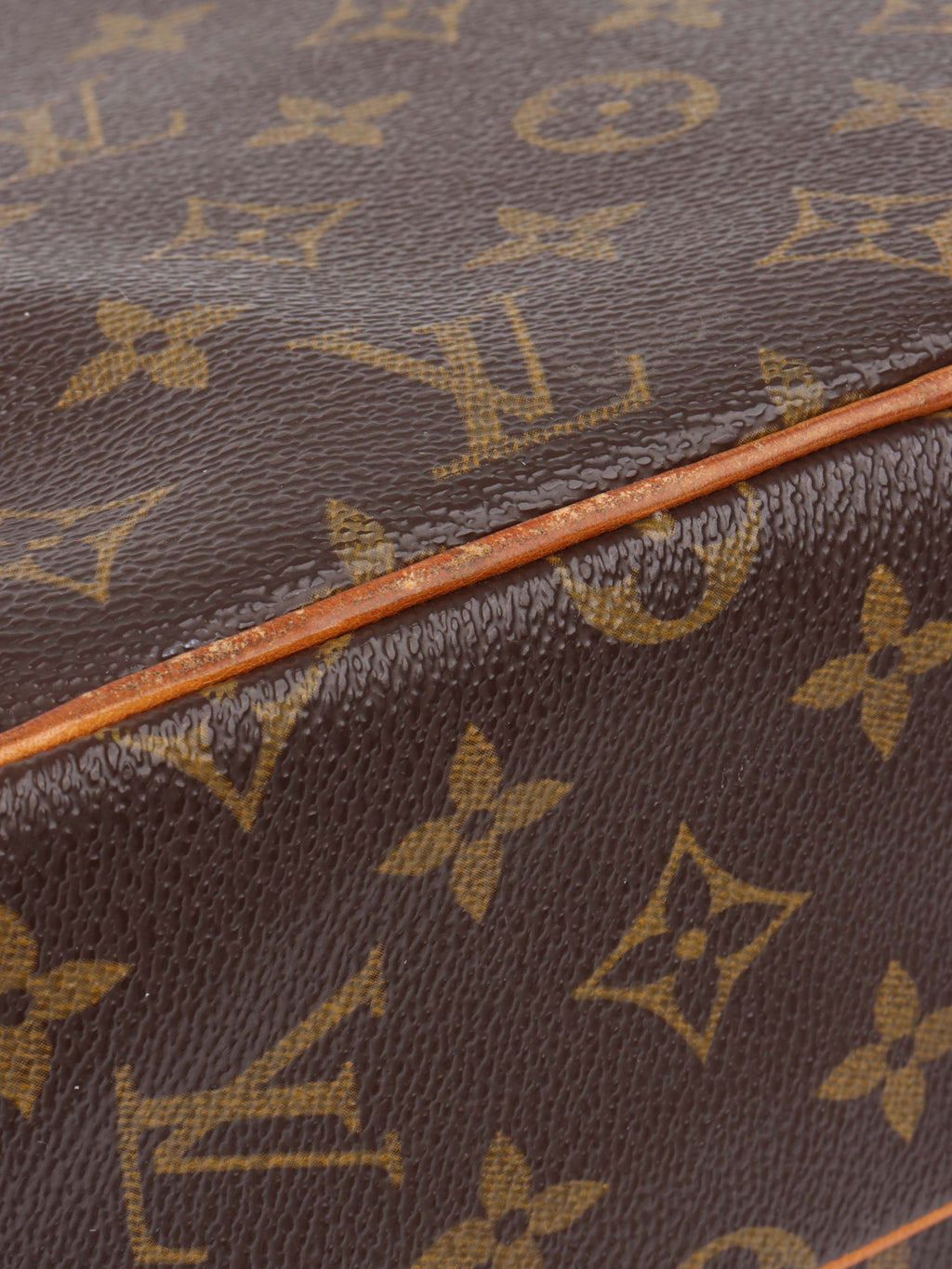 Louis Vuitton Monogram  Nile Messenger Bag.