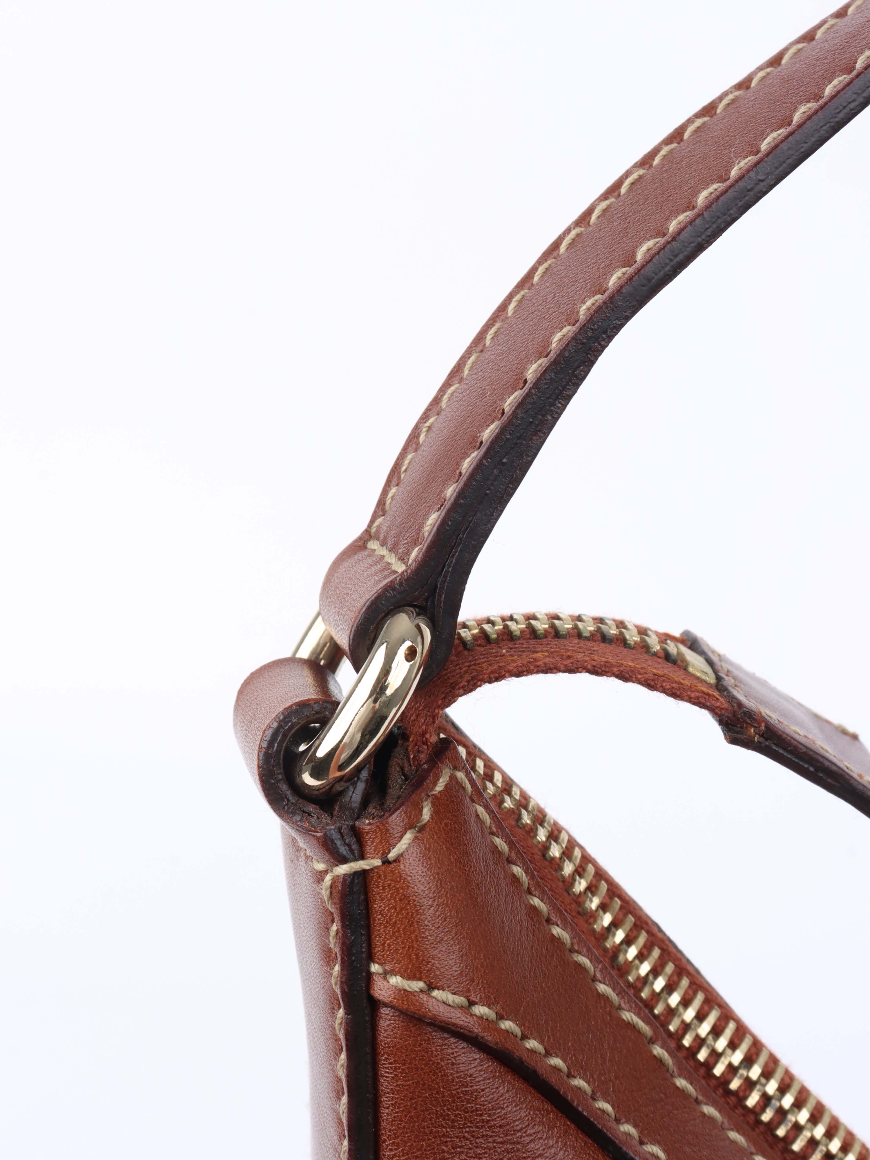 Gucci Cognac Hobo Shoulder Bag.