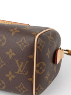Louis Vuitton Monogram Speedy 20.