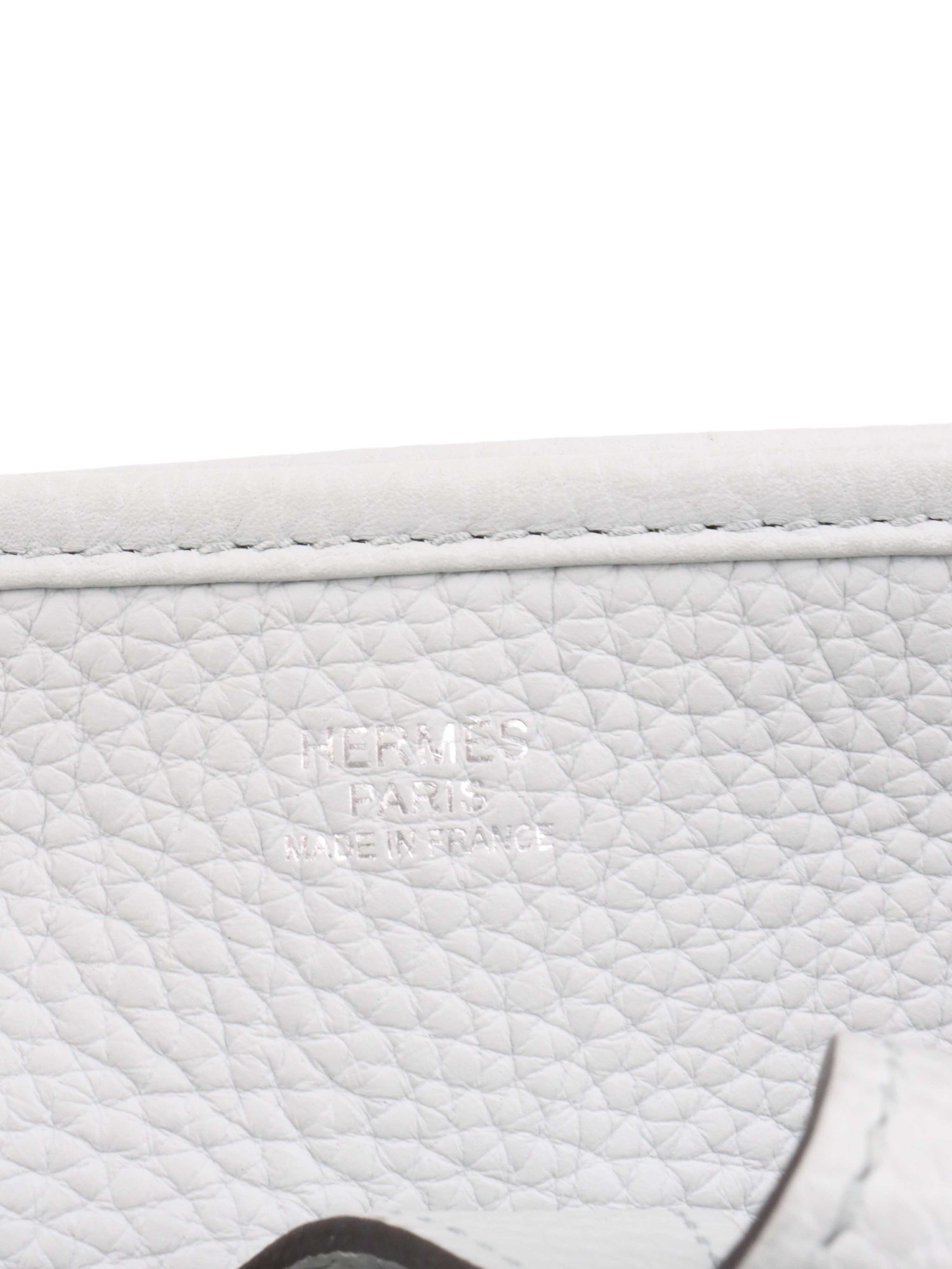 Hermes Gris Pale Evelyne 29 Bag.