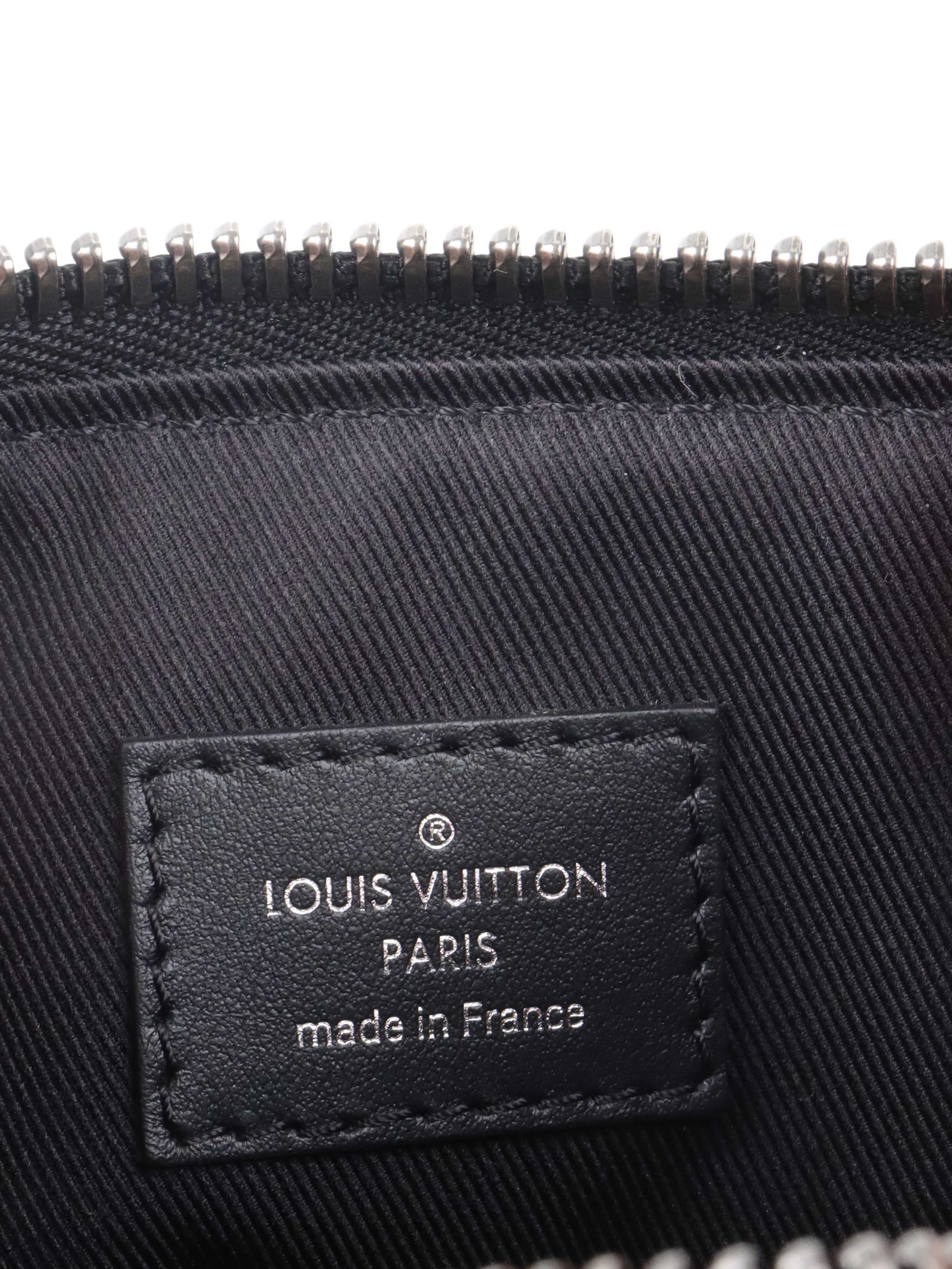 Louis Vuitton Monogram Eclipse Keepall XS.
