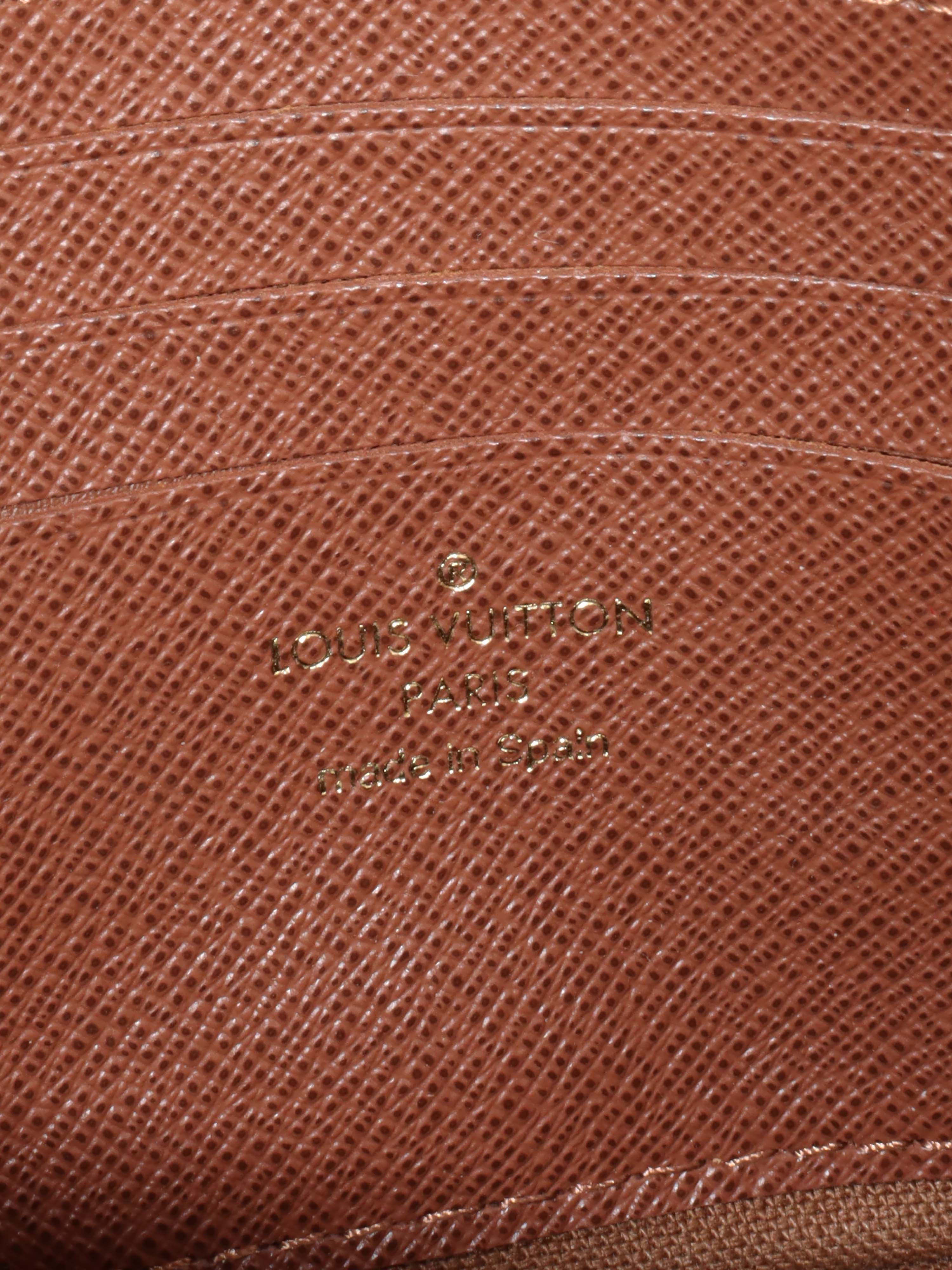 Louis Vuitton Monogram Wallet on Chain Ivy.