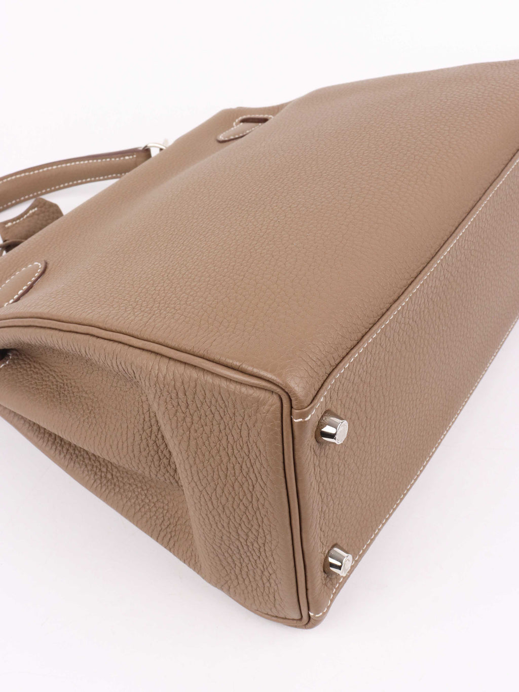 Hermes Etoupe Kelly 28 in Togo leather PHW.