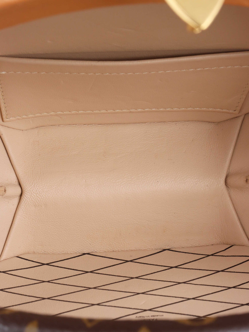 Louis Vuitton Petite Boite Chapeau.