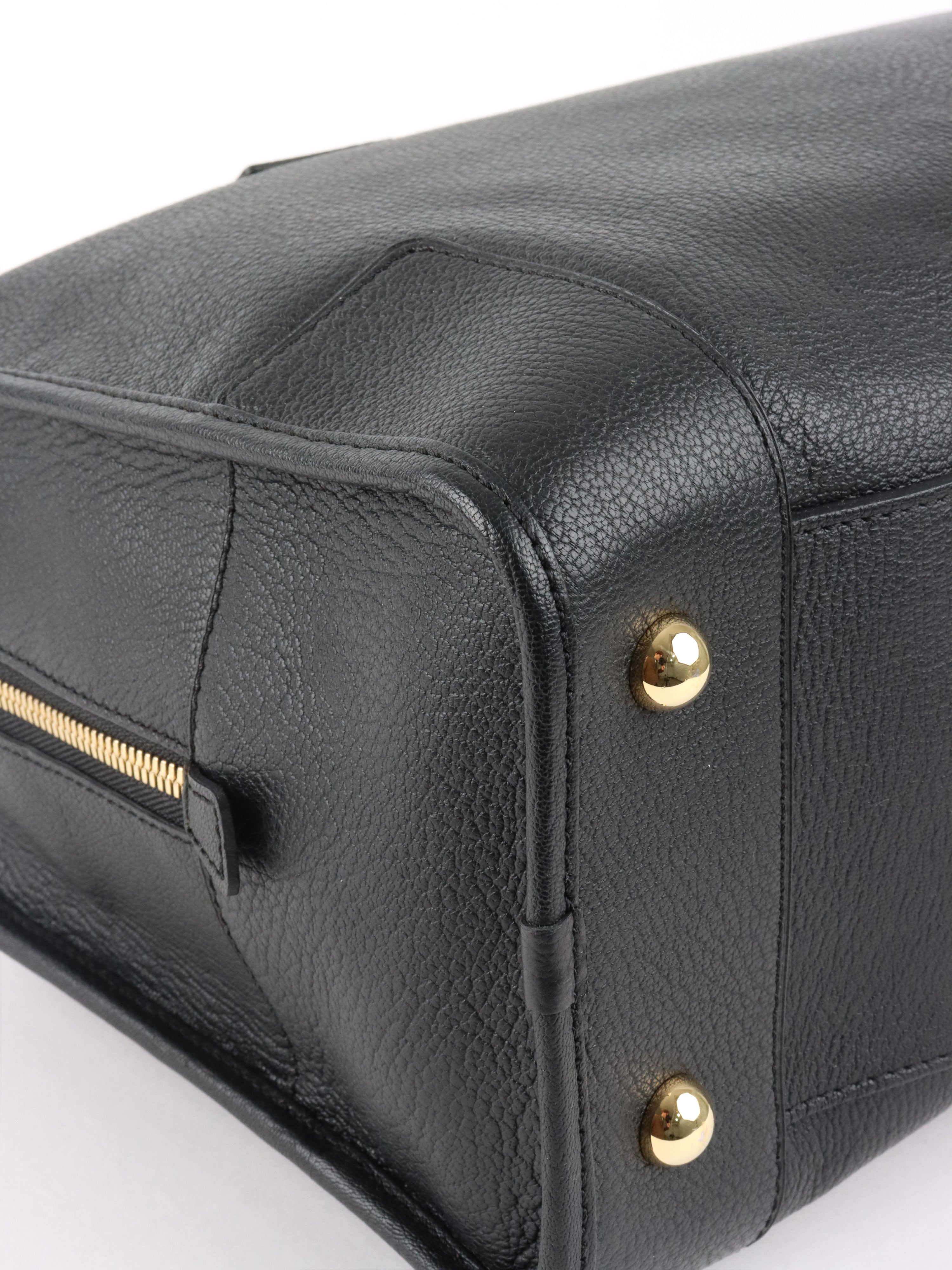 Loewe Black Amazona 36 Leather Handbag.