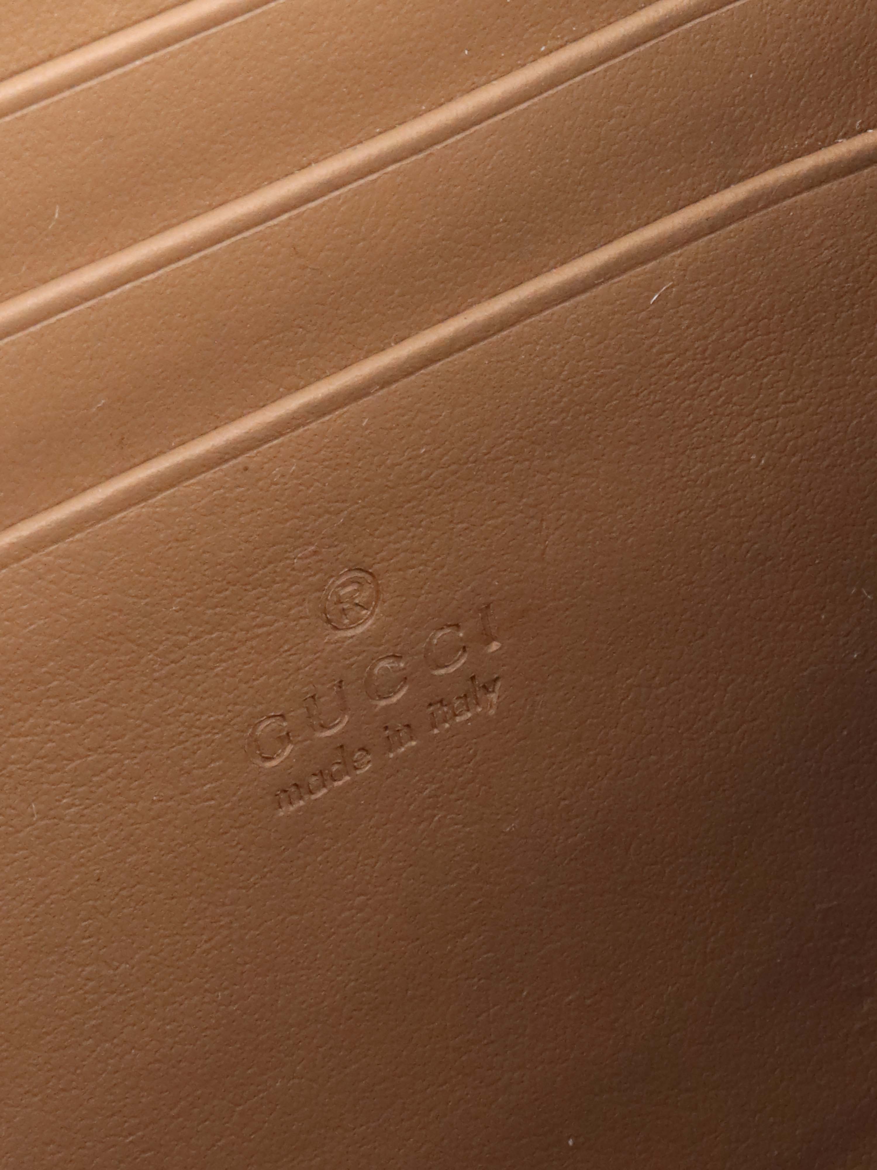 Gucci Dionysus Wallet on Chain.