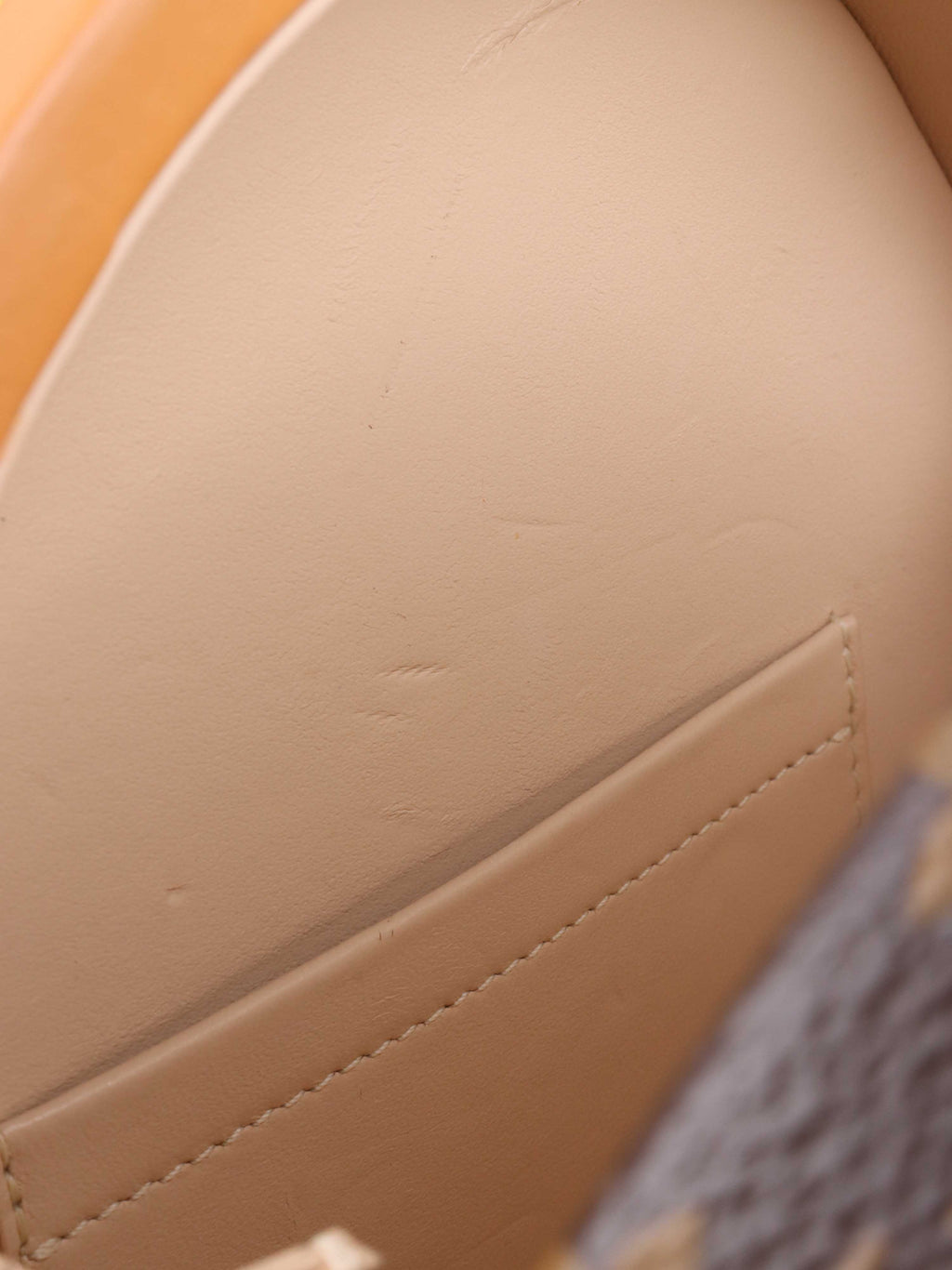 Louis Vuitton Petite Boite Chapeau.