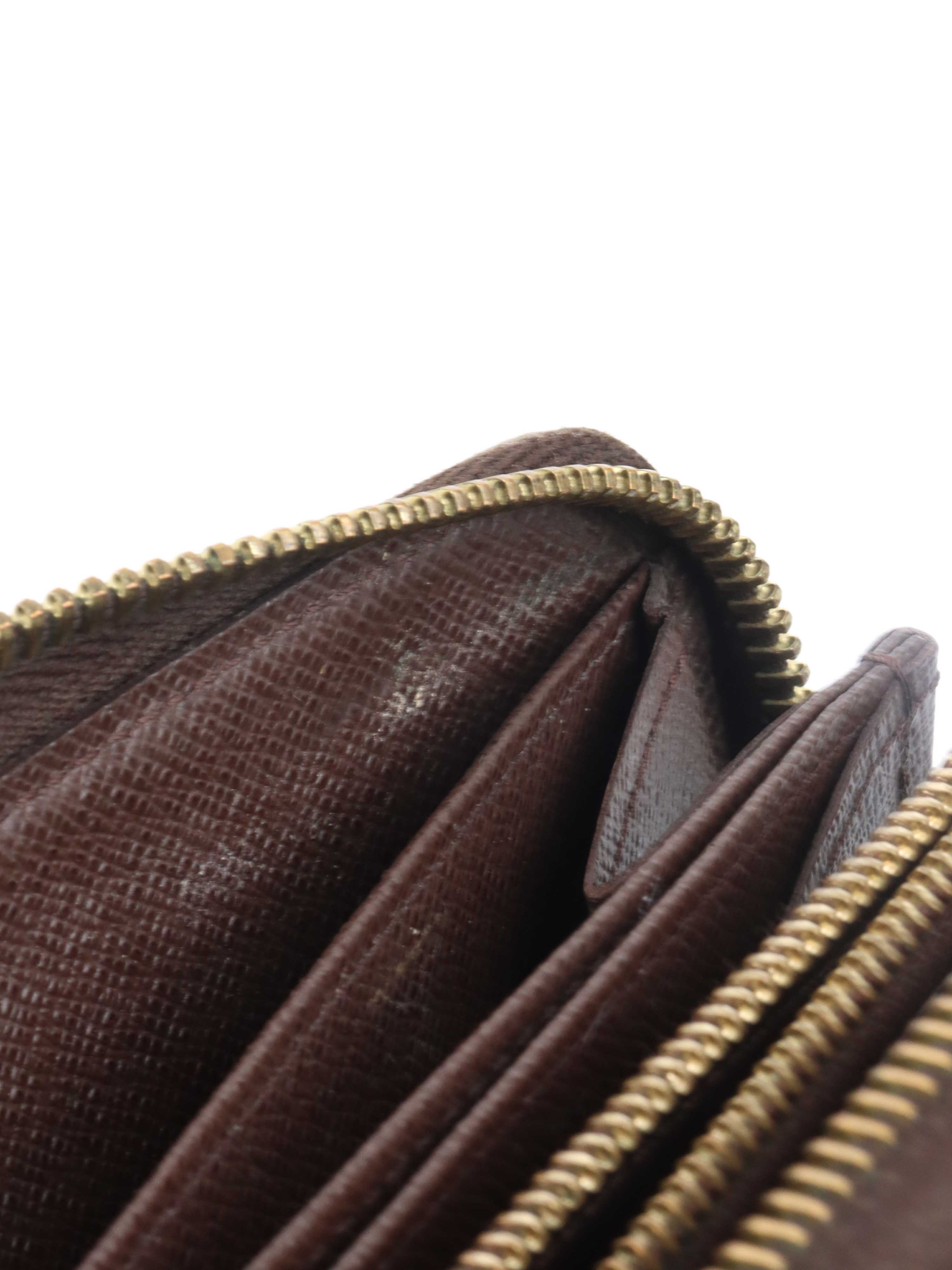 Louis Vuitton Damier Ebene Zippy Wallet