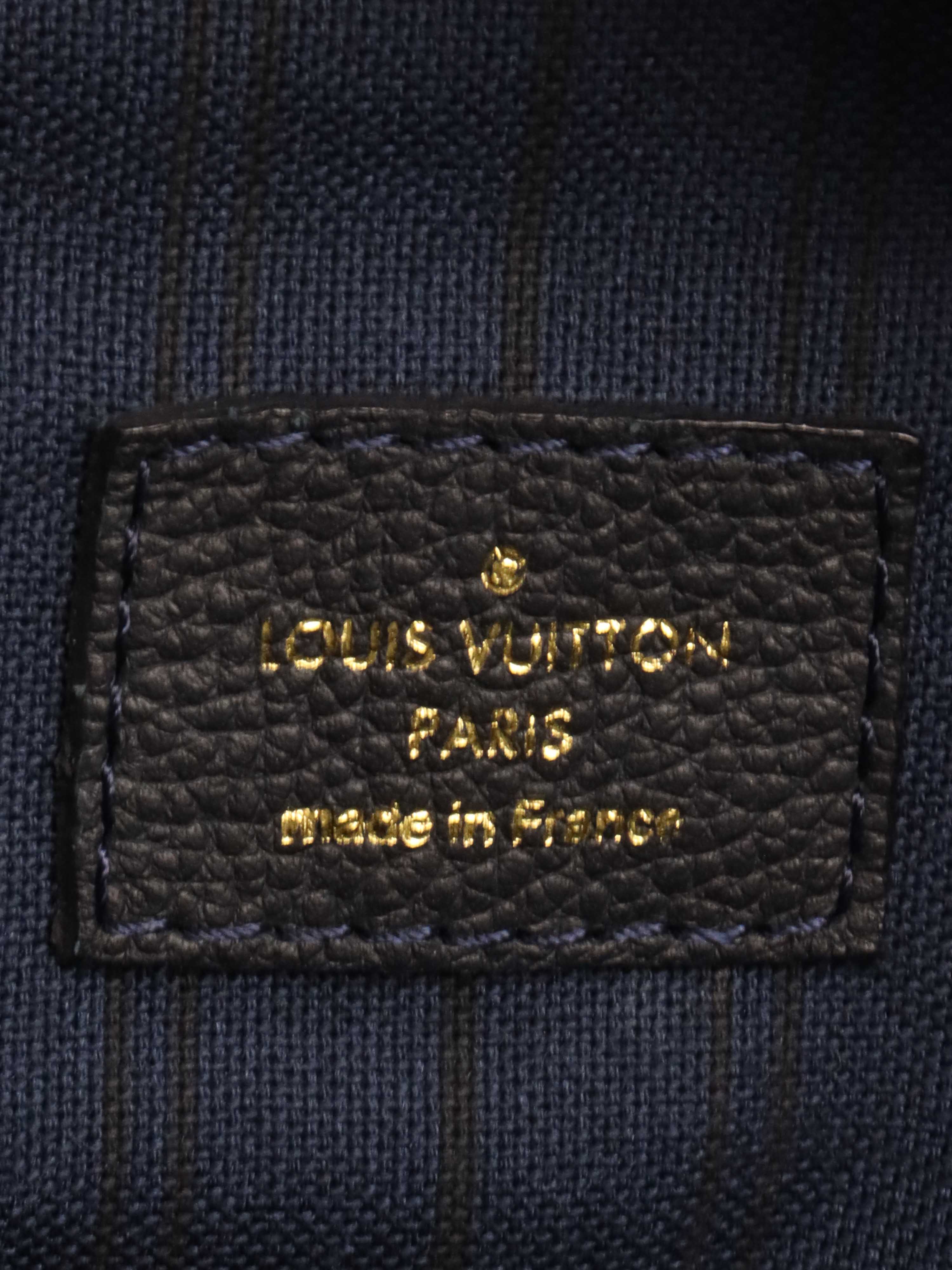 Louis Vuitton Navy MM Artsy Bag.