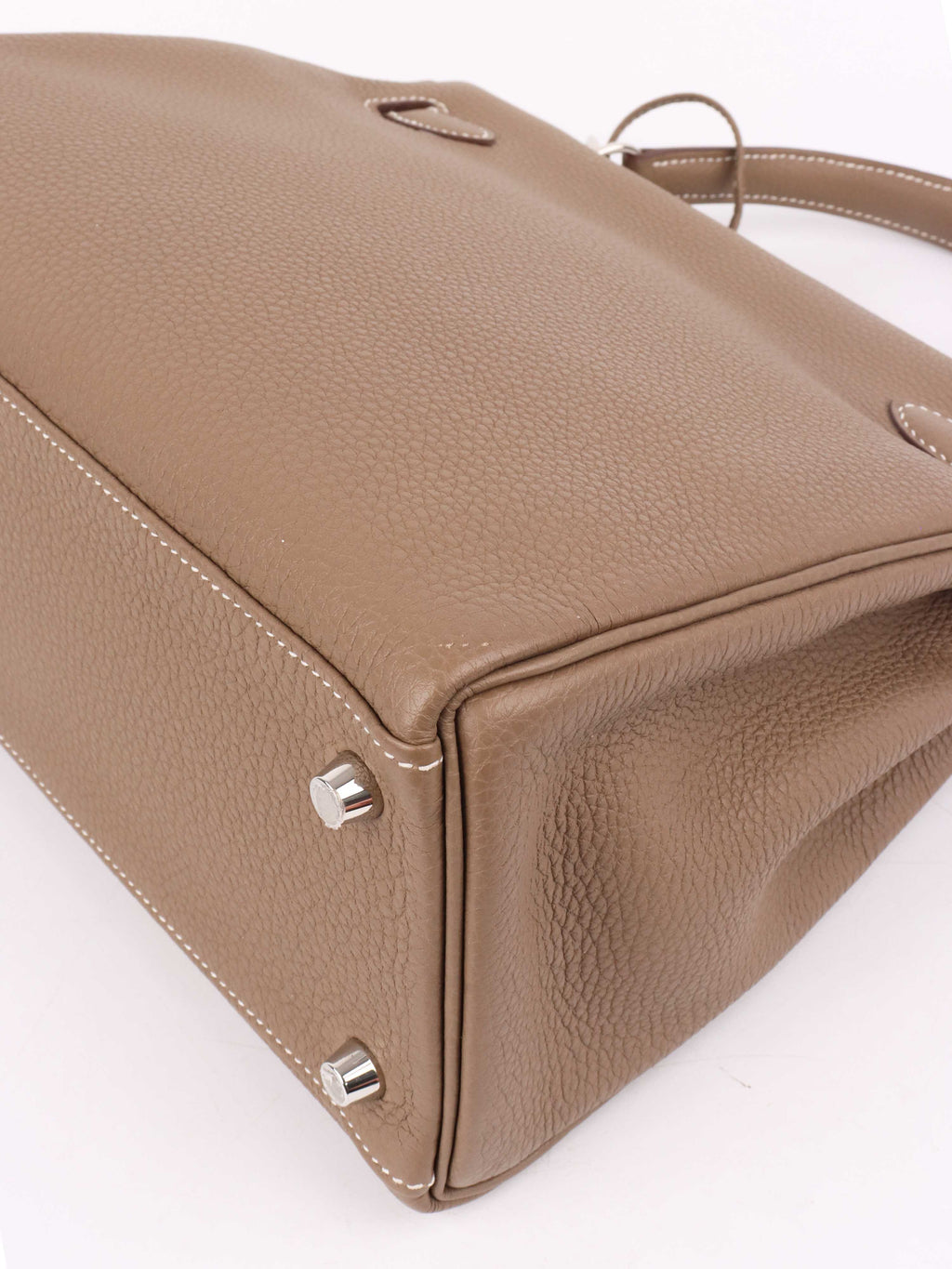 Hermes Etoupe Kelly 28 in Togo leather PHW.