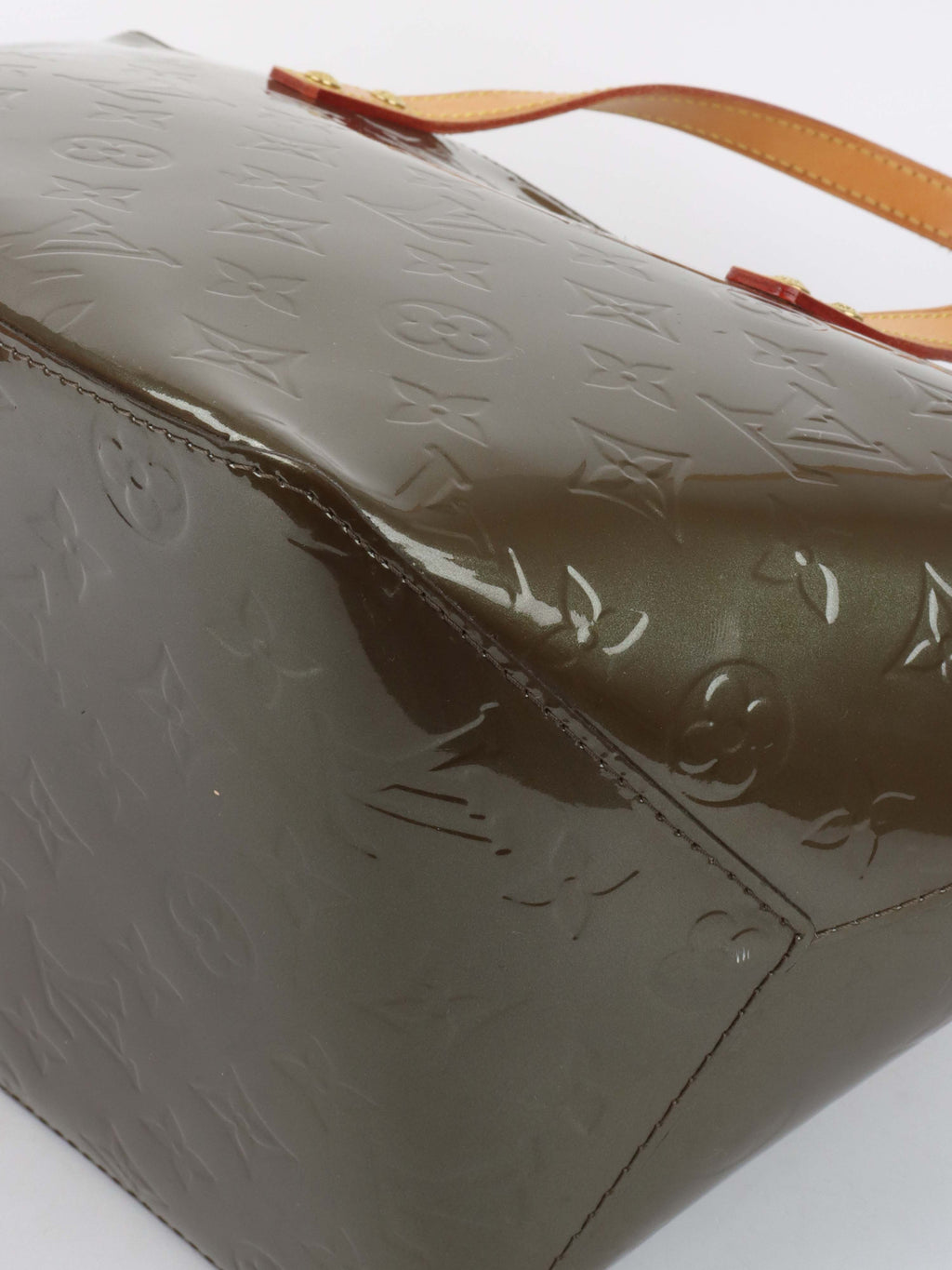 Louis Vuitton Vernis Bellevue Bag Paten.
