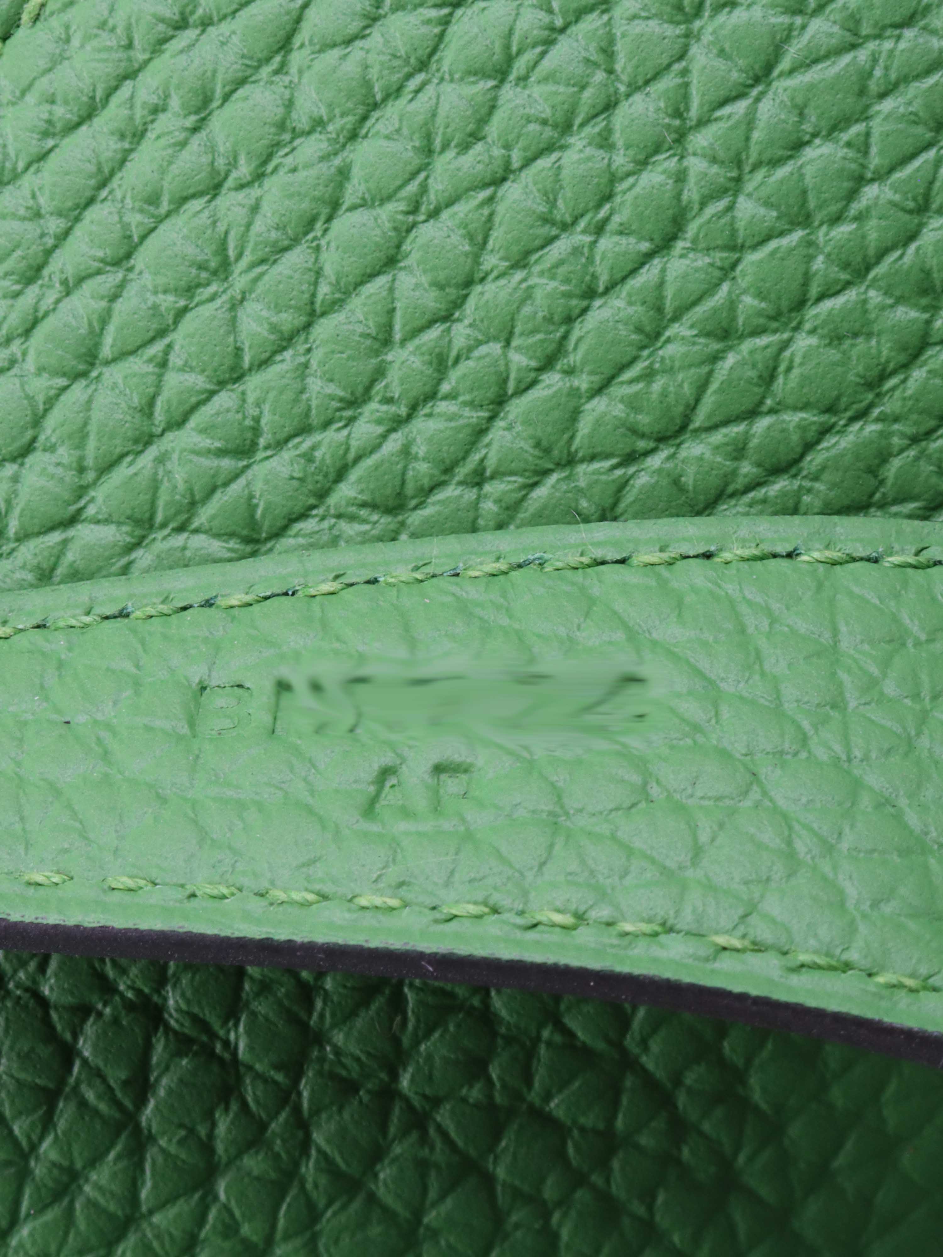 Hermes Lindy 26 Vert Yucca.