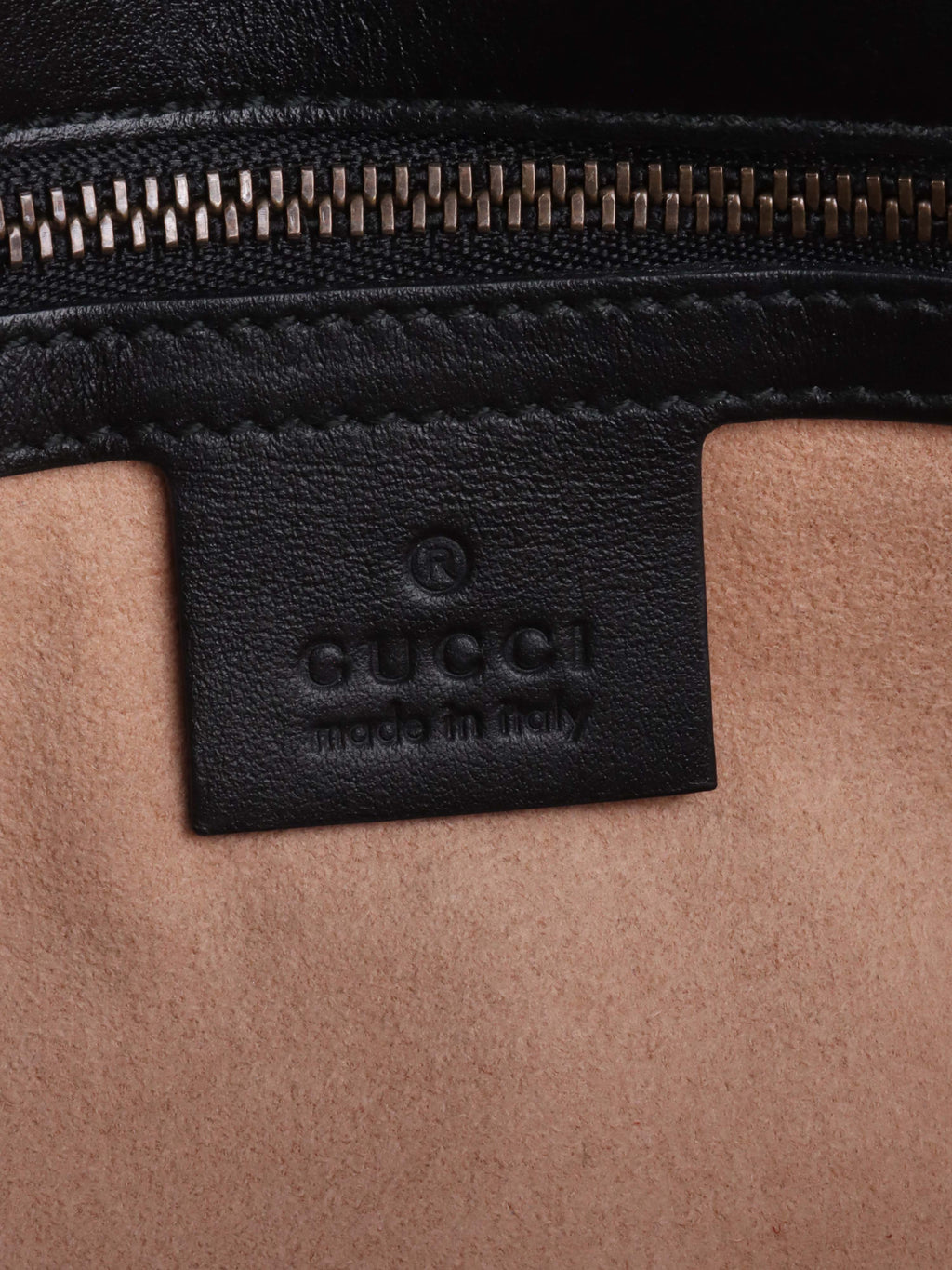 Gucci Black Small Marmont Shoulder Bag.
