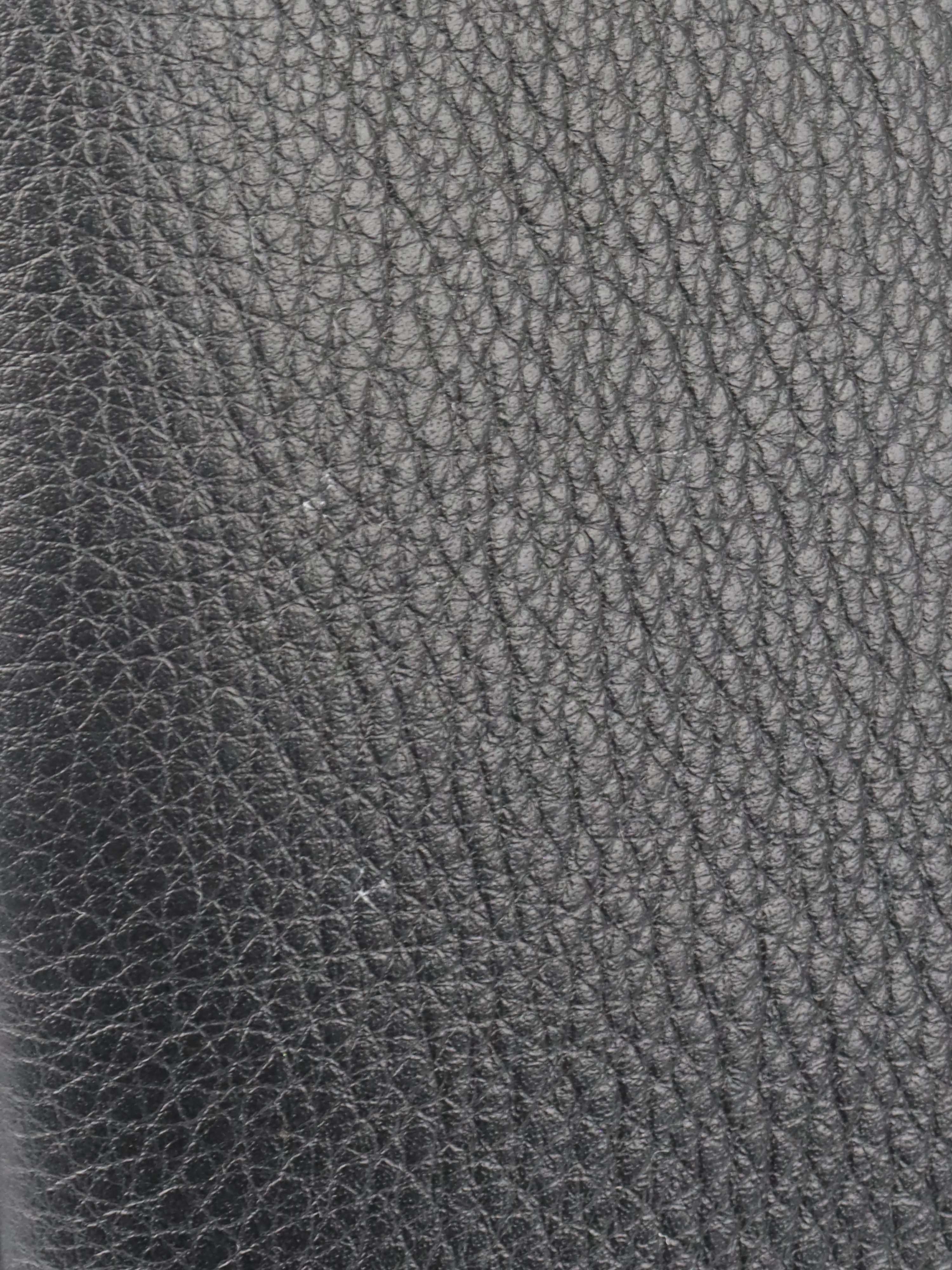 Saint Laurent Large Black LE 5 À 7 Supple Hobo Bag