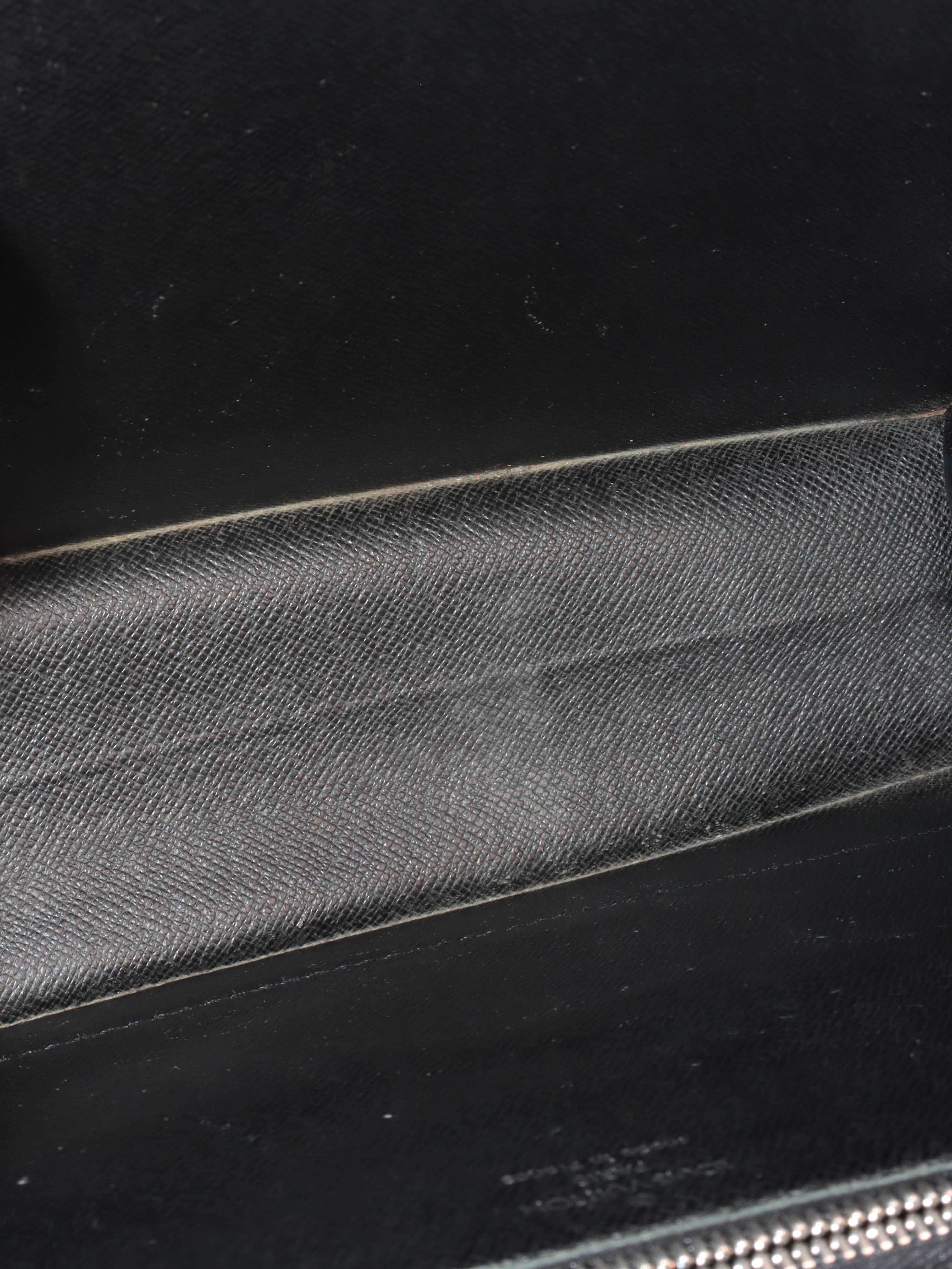 Louis Vuitton Black Vintage Monceau Messenger Bag.