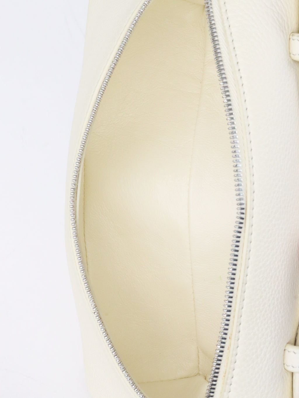 Loro Piana Whisper White Extra Pocket L19 SHW