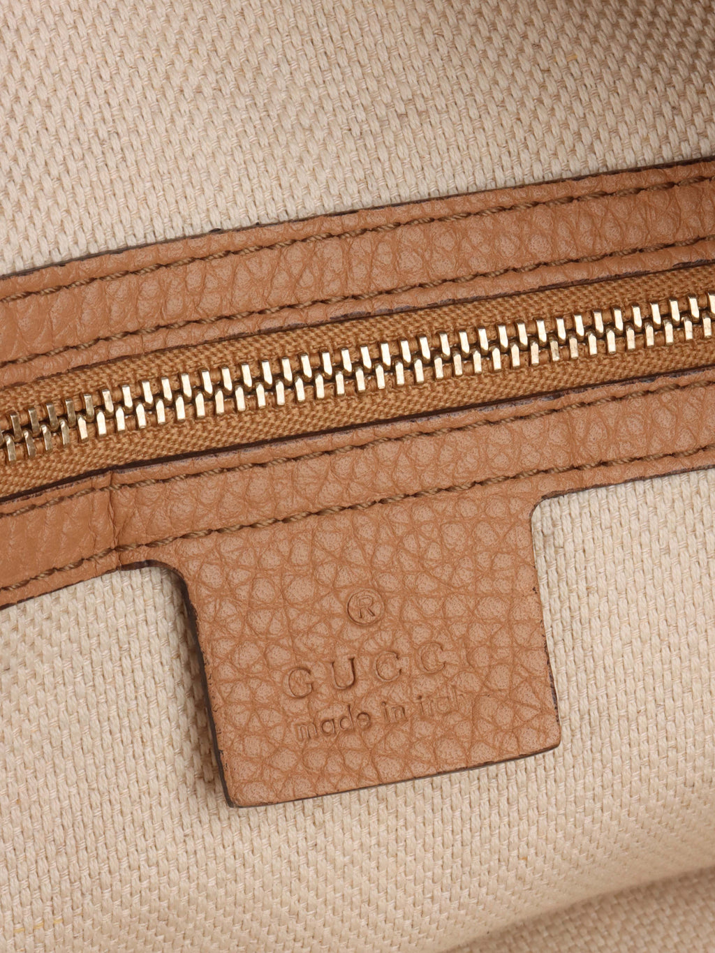 Gucci Beige Soho Hobo Bag.