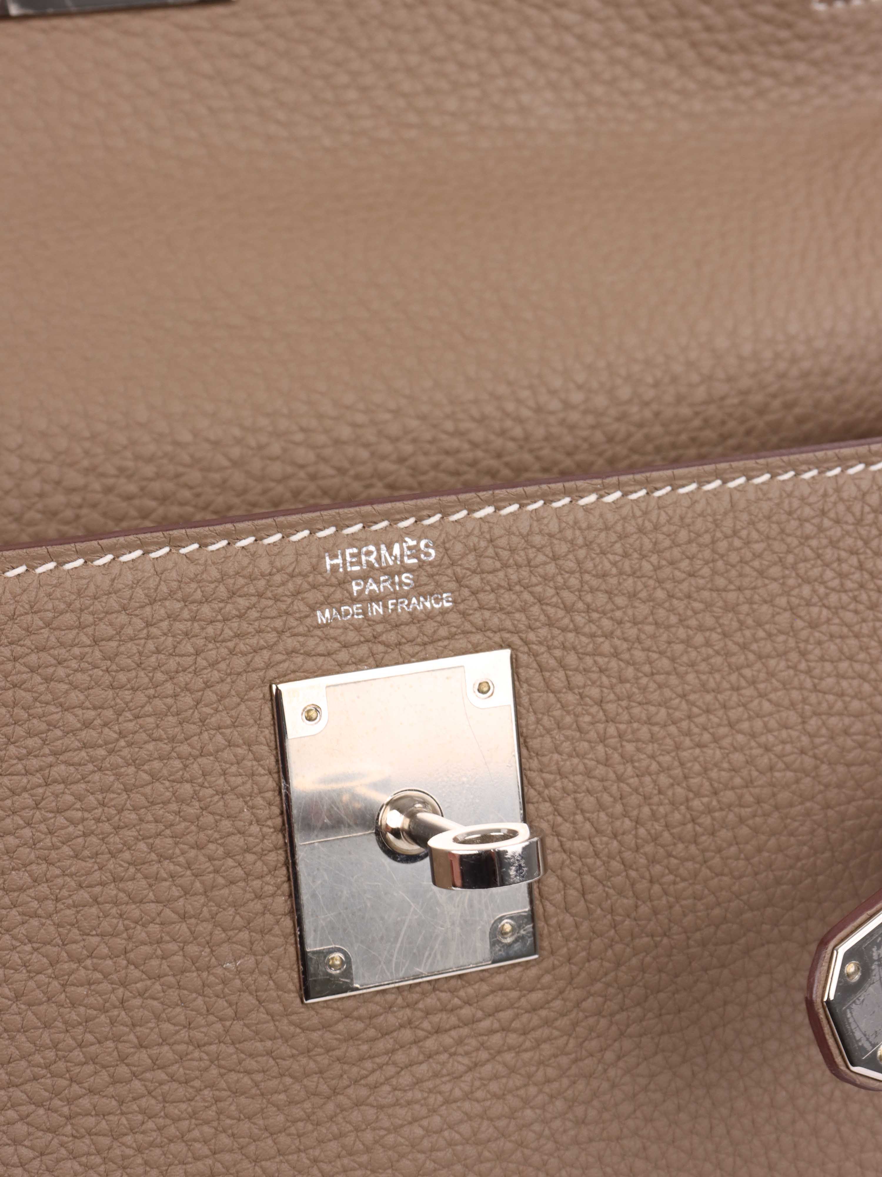Hermes Etoupe Kelly 28 in Togo leather PHW.