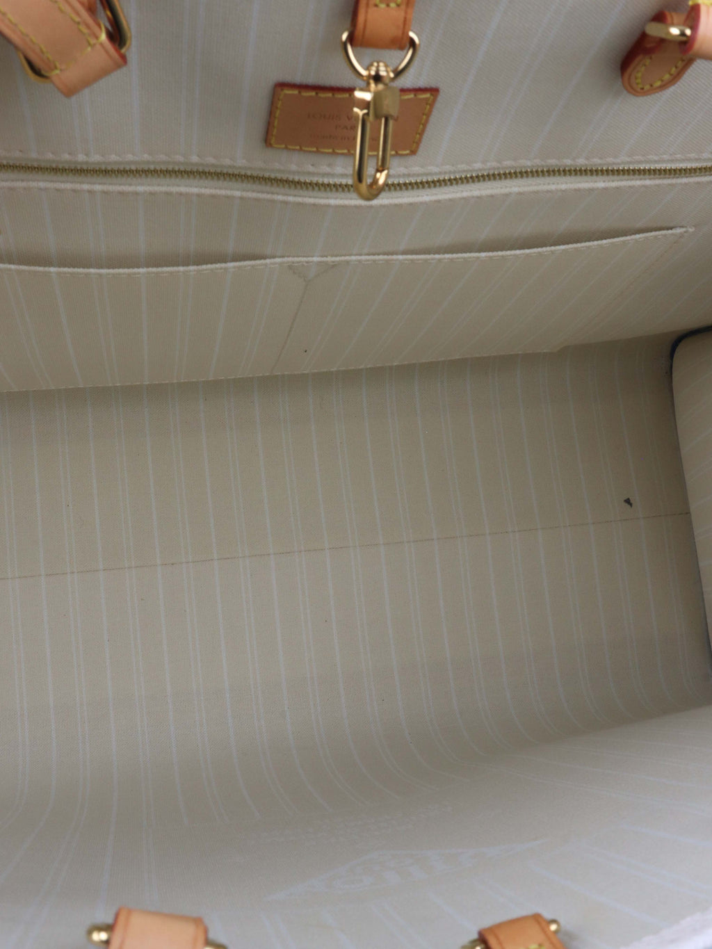 Louis Vuitton Beige/Blue Ombre OnTheGo GM Pool