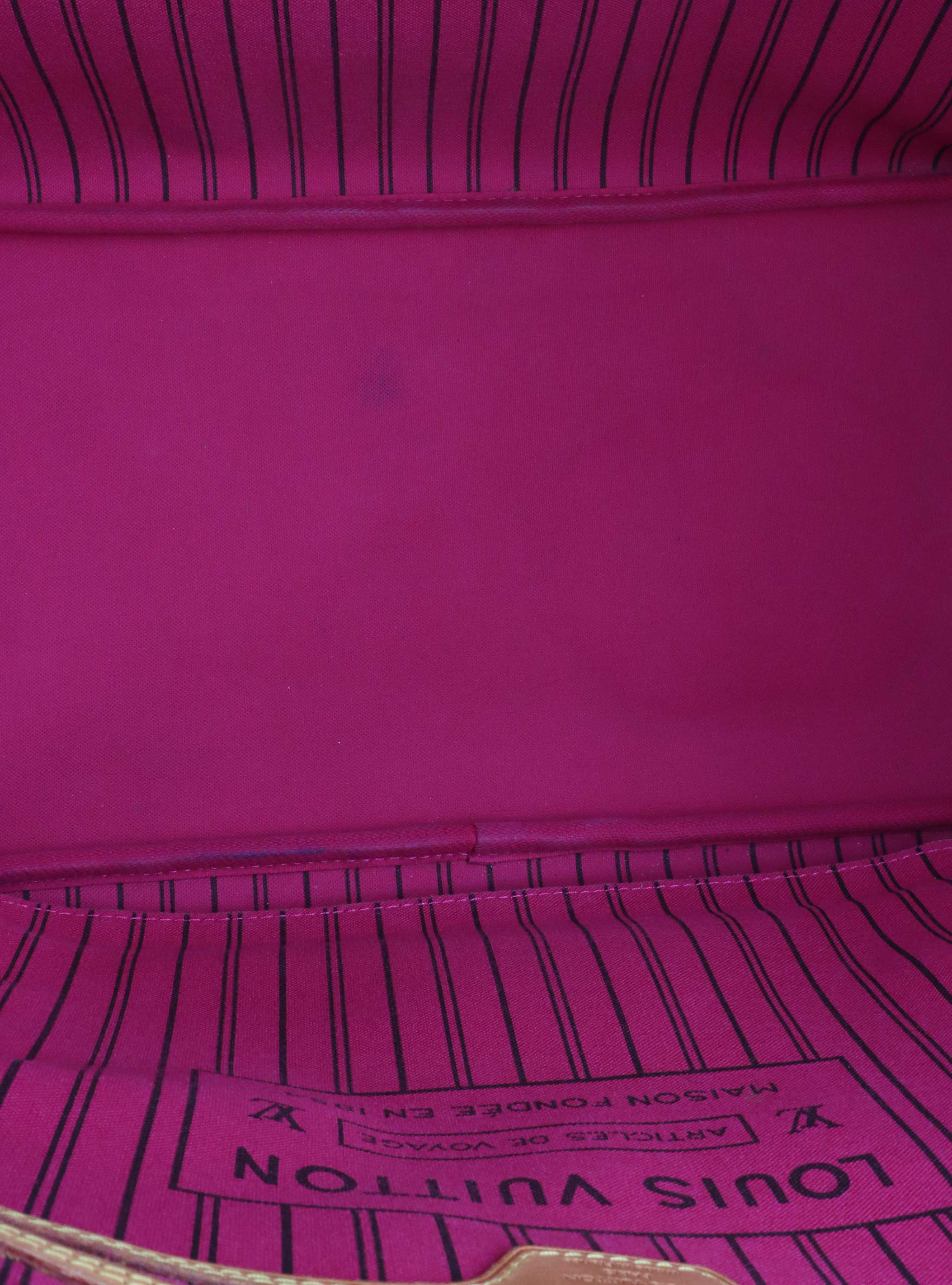 Louis Vuitton Monogram Neverfull GM.