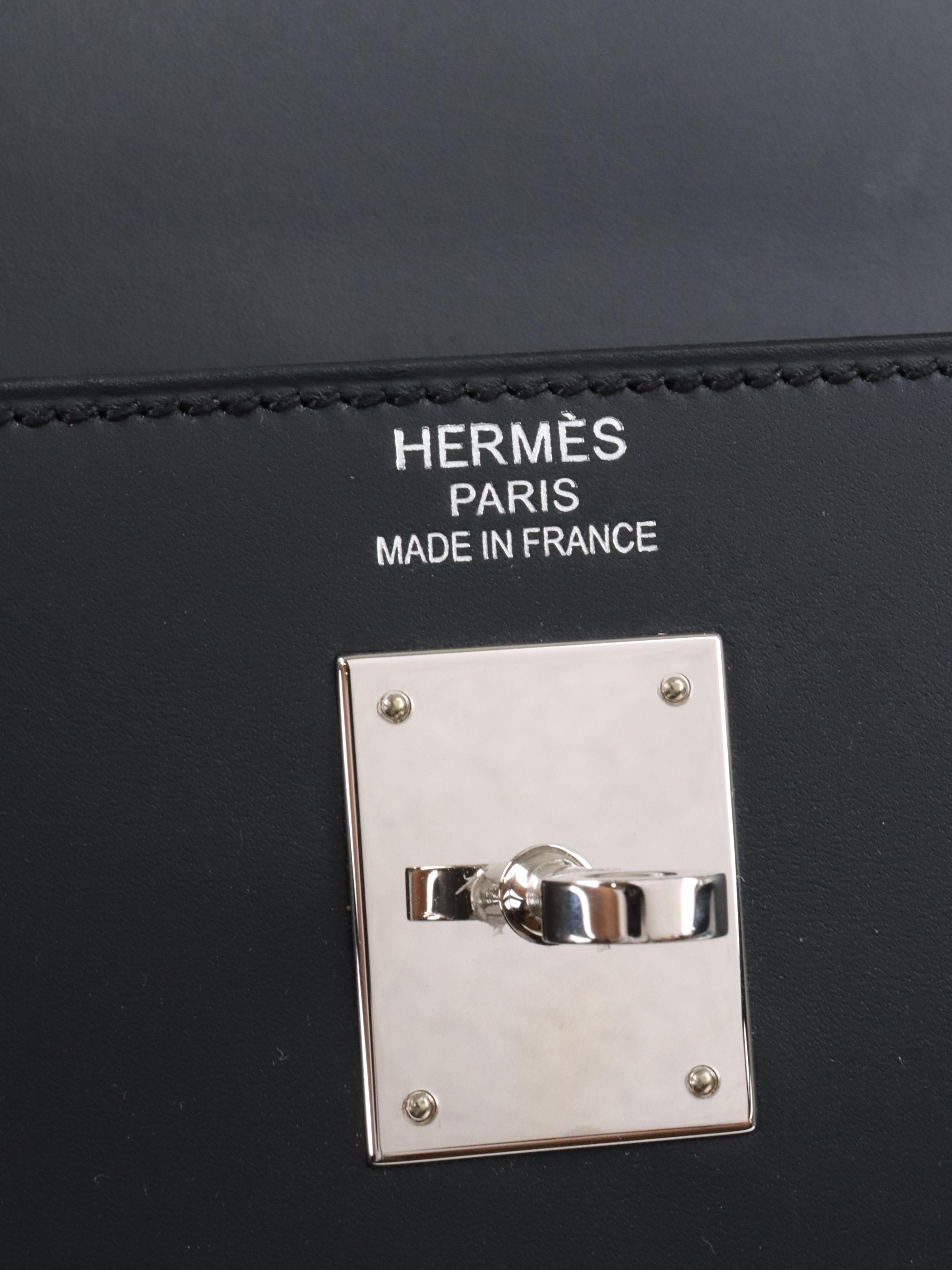 Hermes Kelly 32 Black Sombrero Leather PHW.