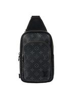 Louis Vuitton Avenue Slingbag PM.
