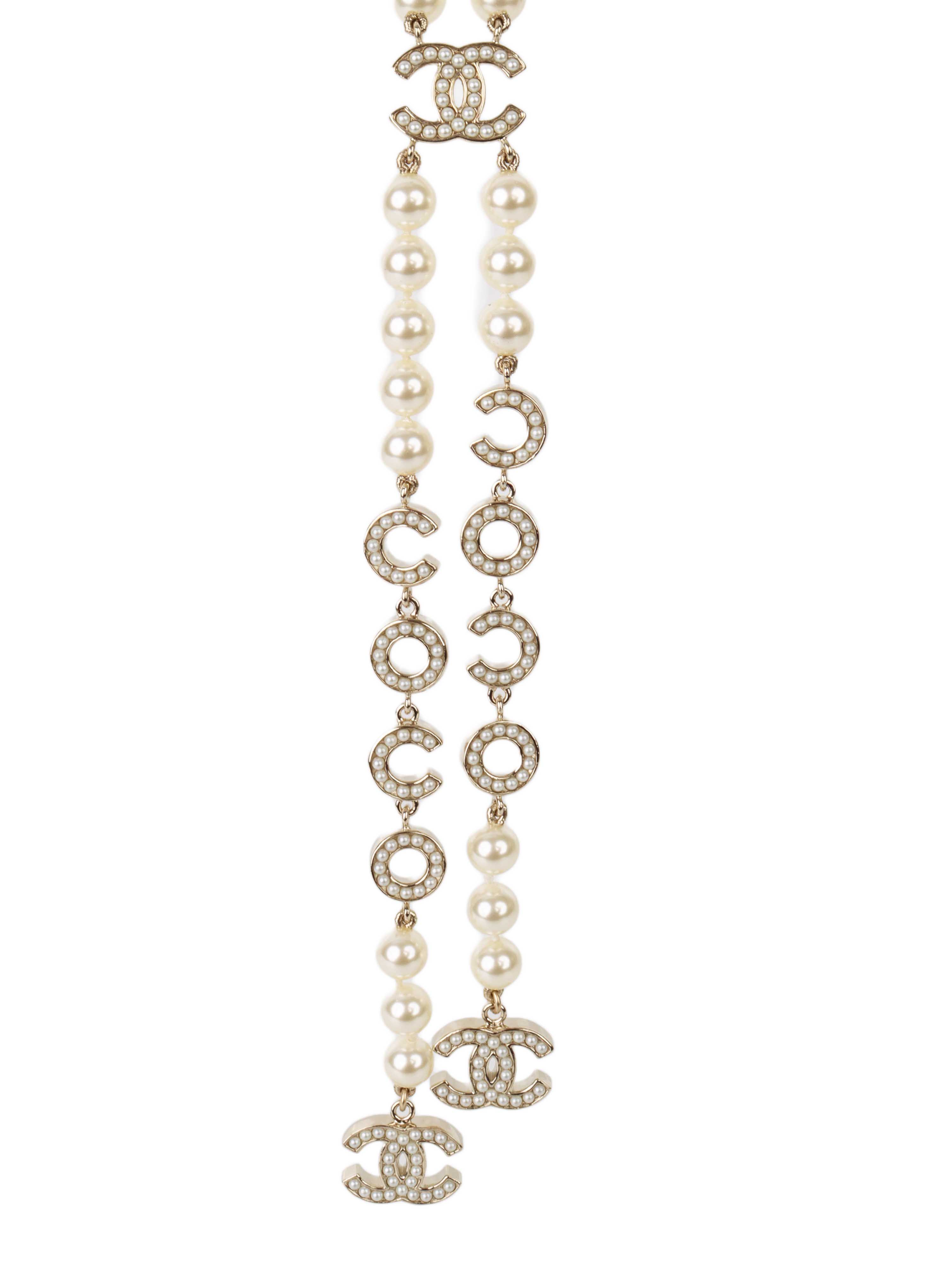 Chanel gold store pearl necklace