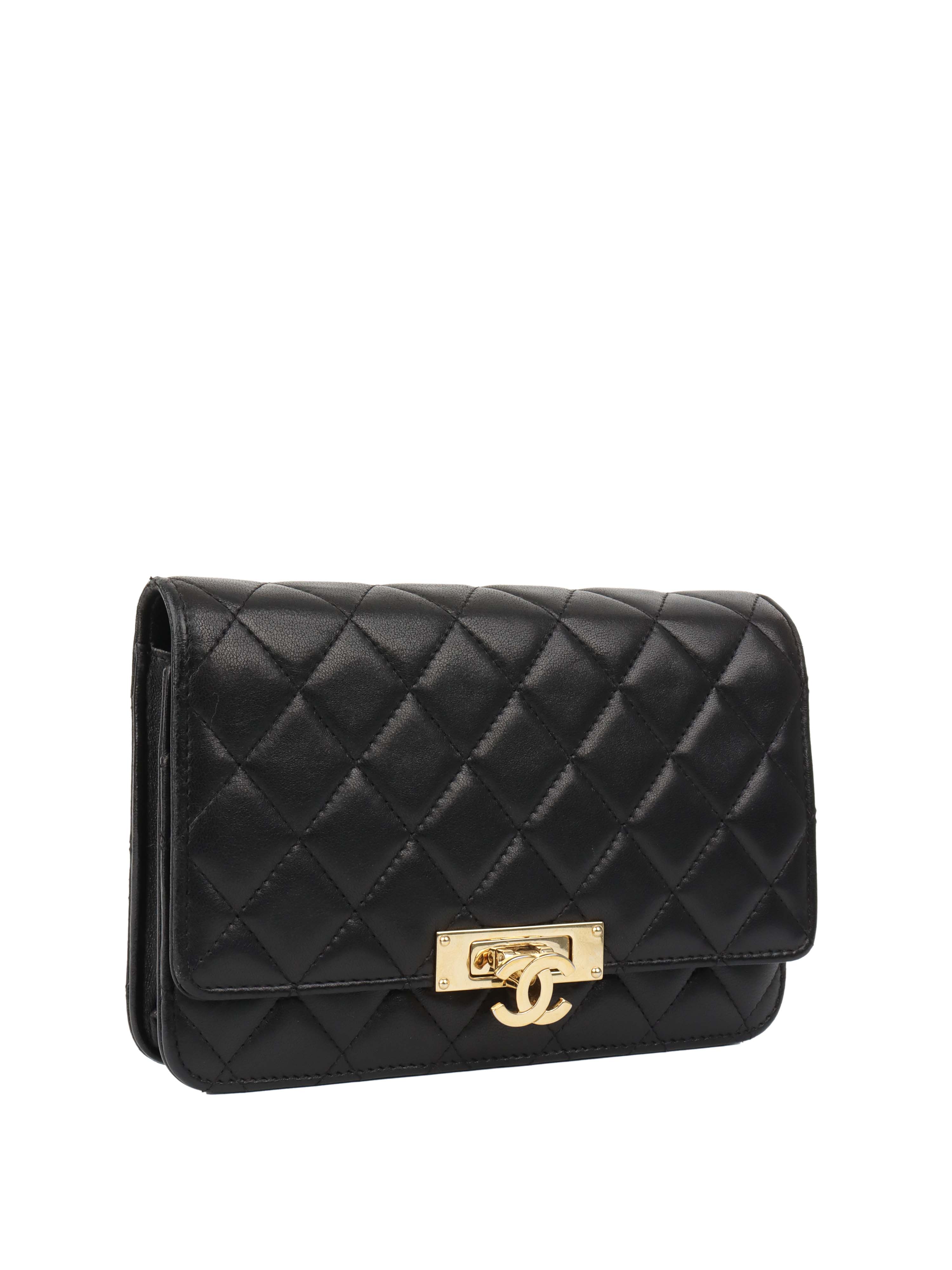Chanel pouch australia outlet