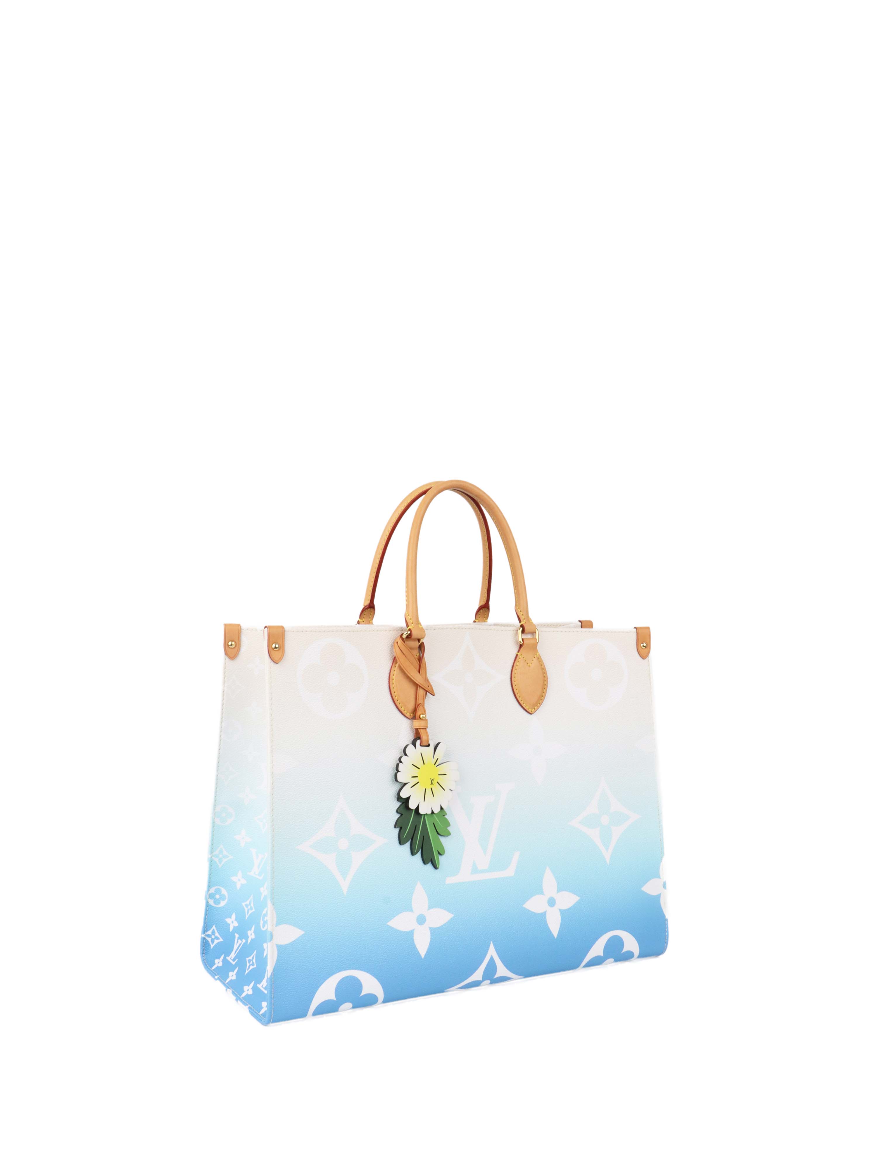 Louis Vuitton Beige/Blue Ombre OnTheGo GM Pool