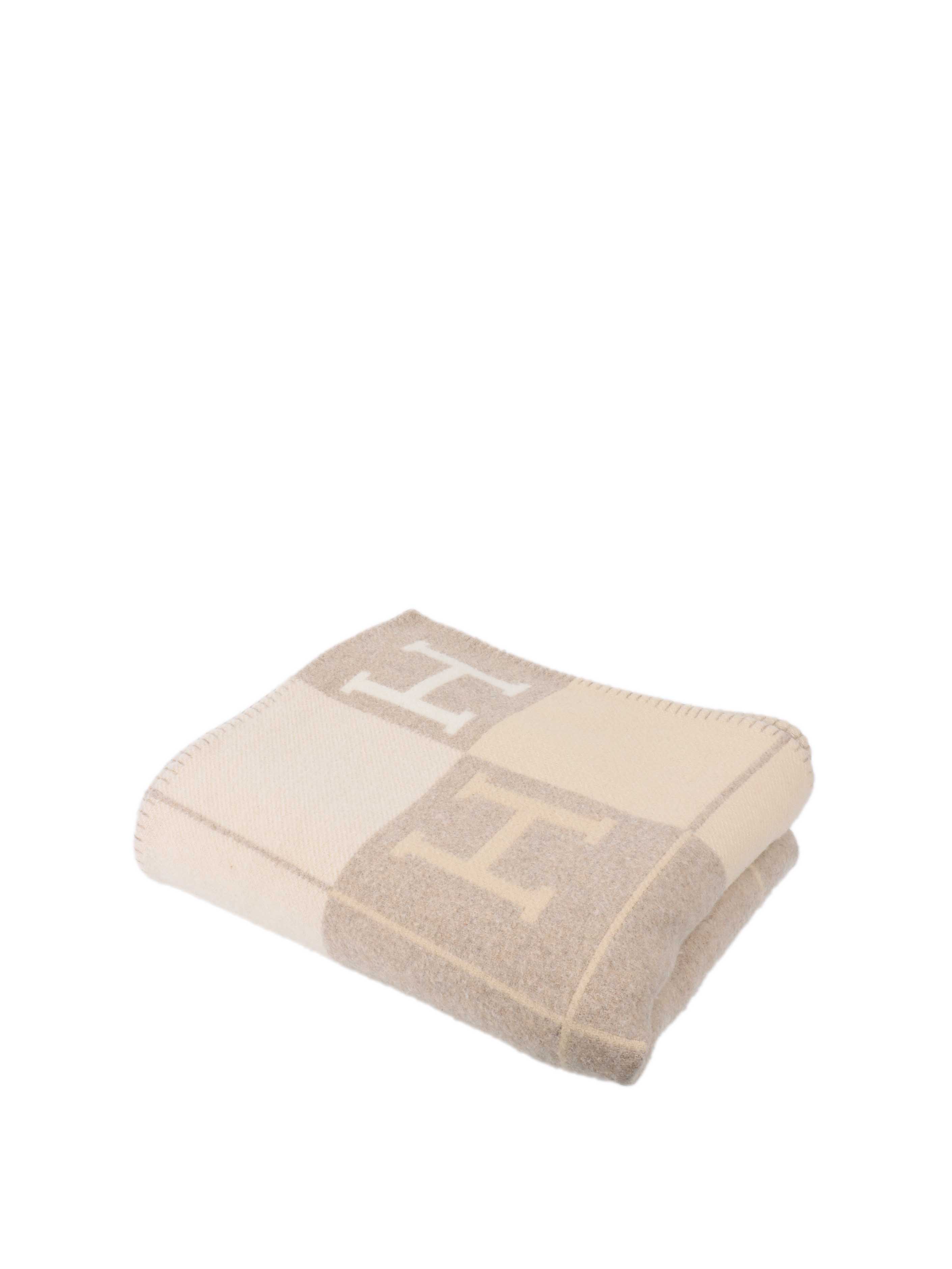 Hermes Avalon Throw Blanket