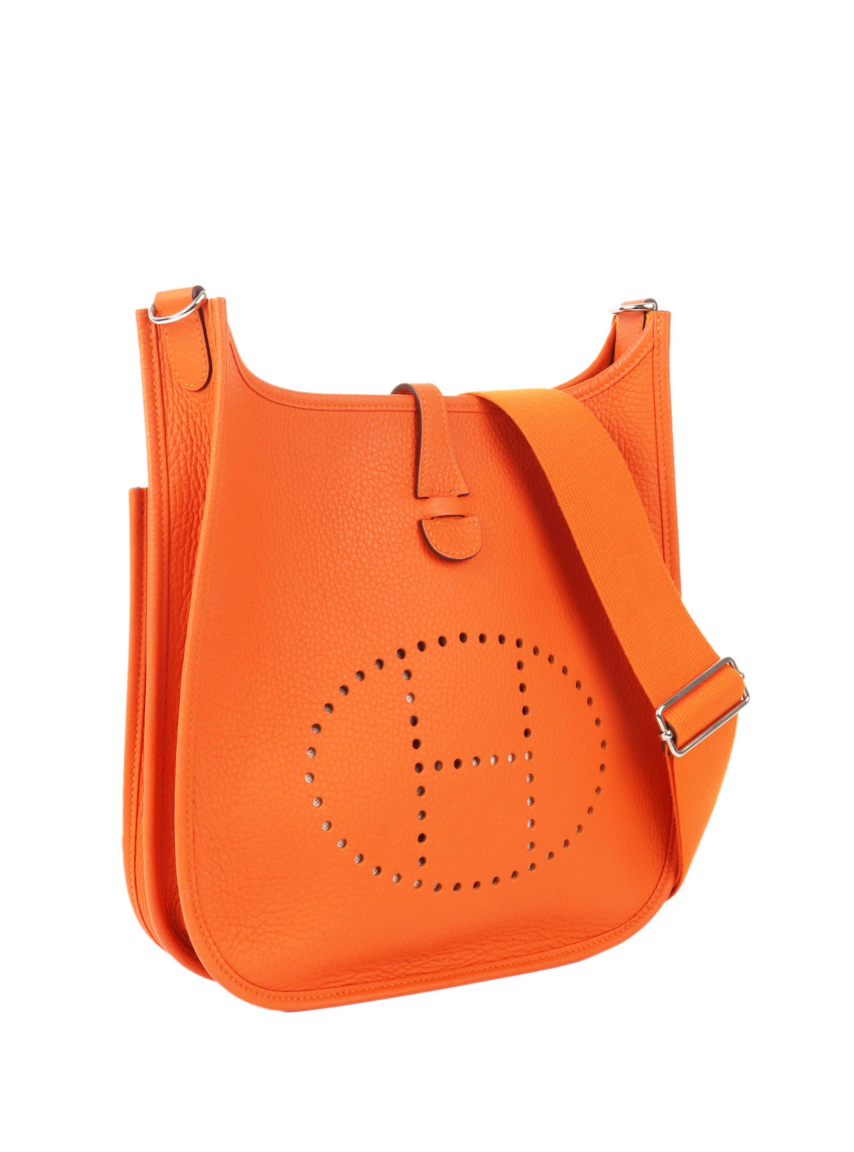 Hermes Evelyn III 29 in Feu Orange.