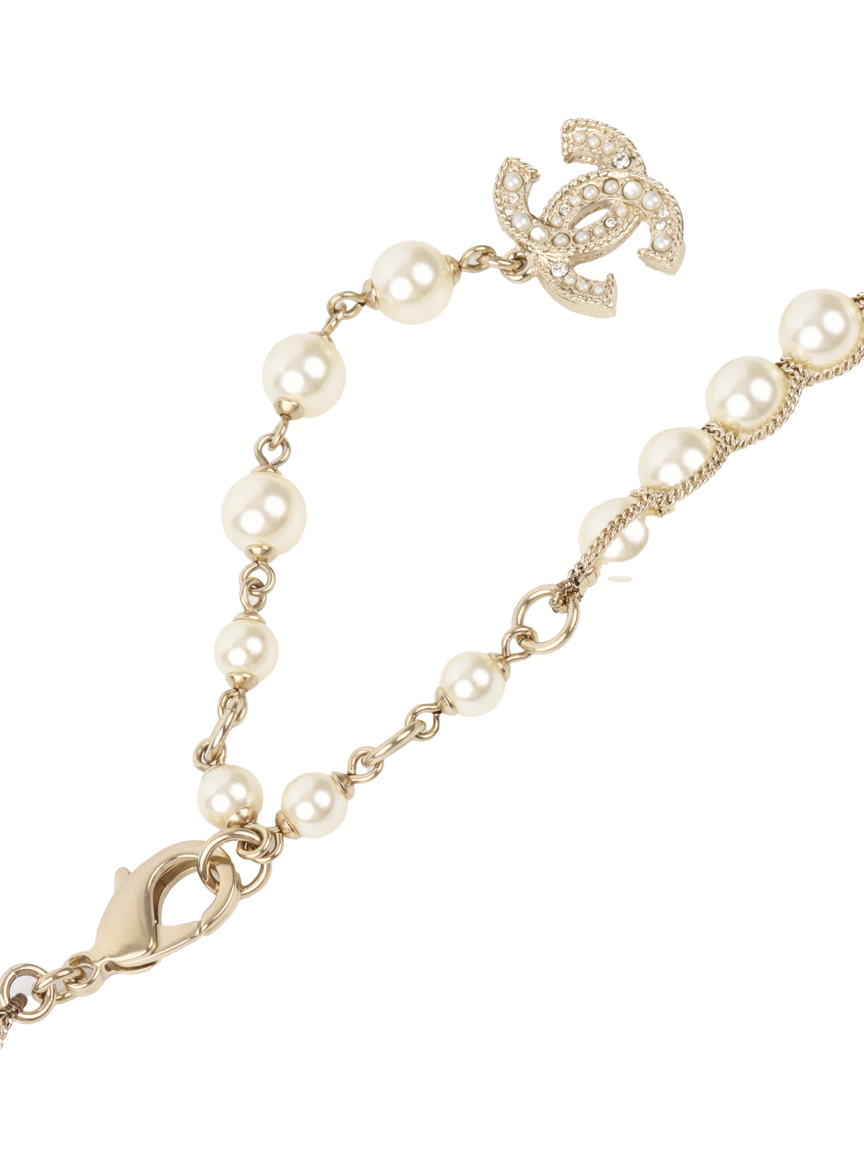 Chanel Adjustable Pearl Necklace.