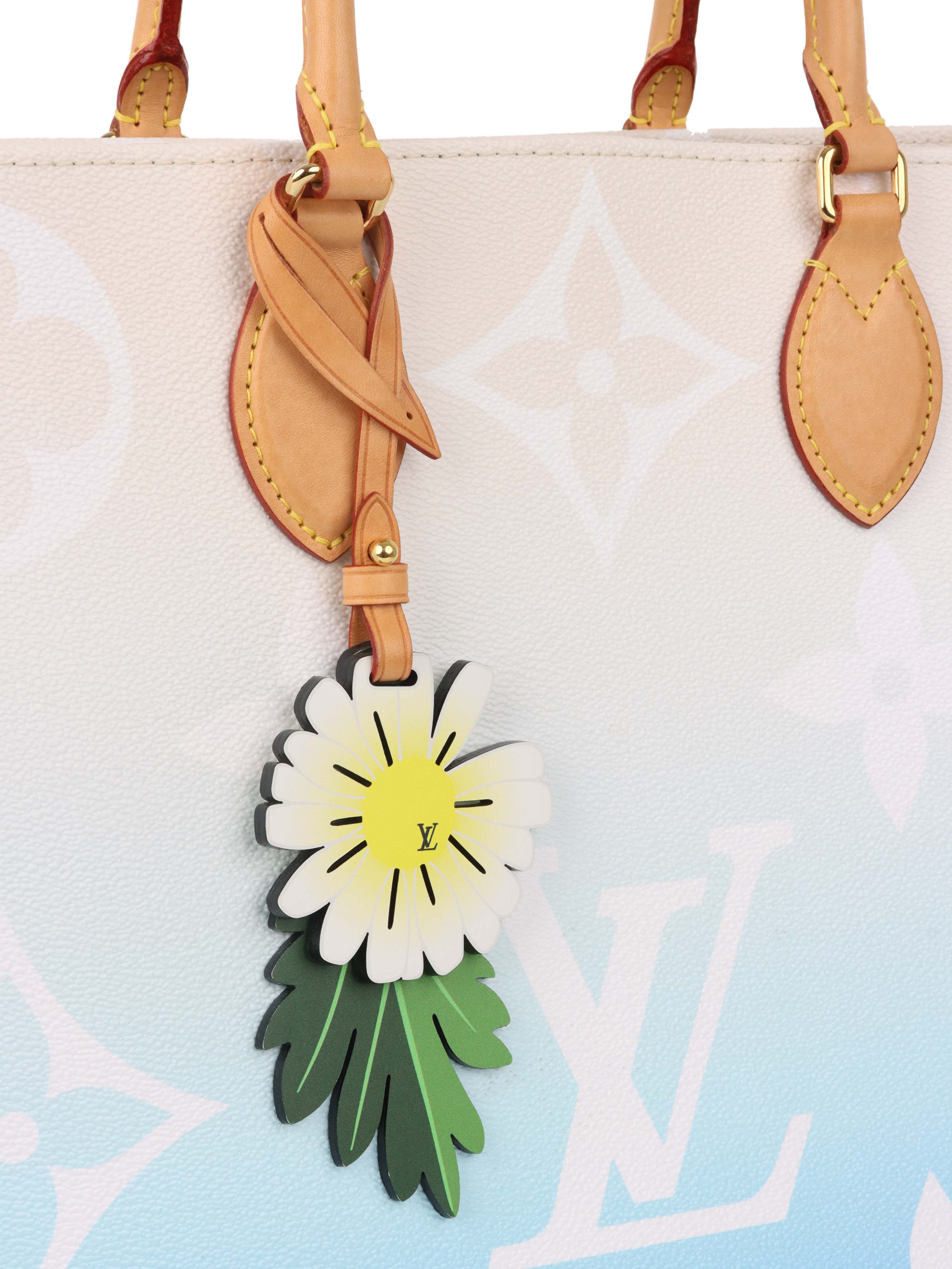 Louis Vuitton Beige/Blue Ombre OnTheGo GM Pool