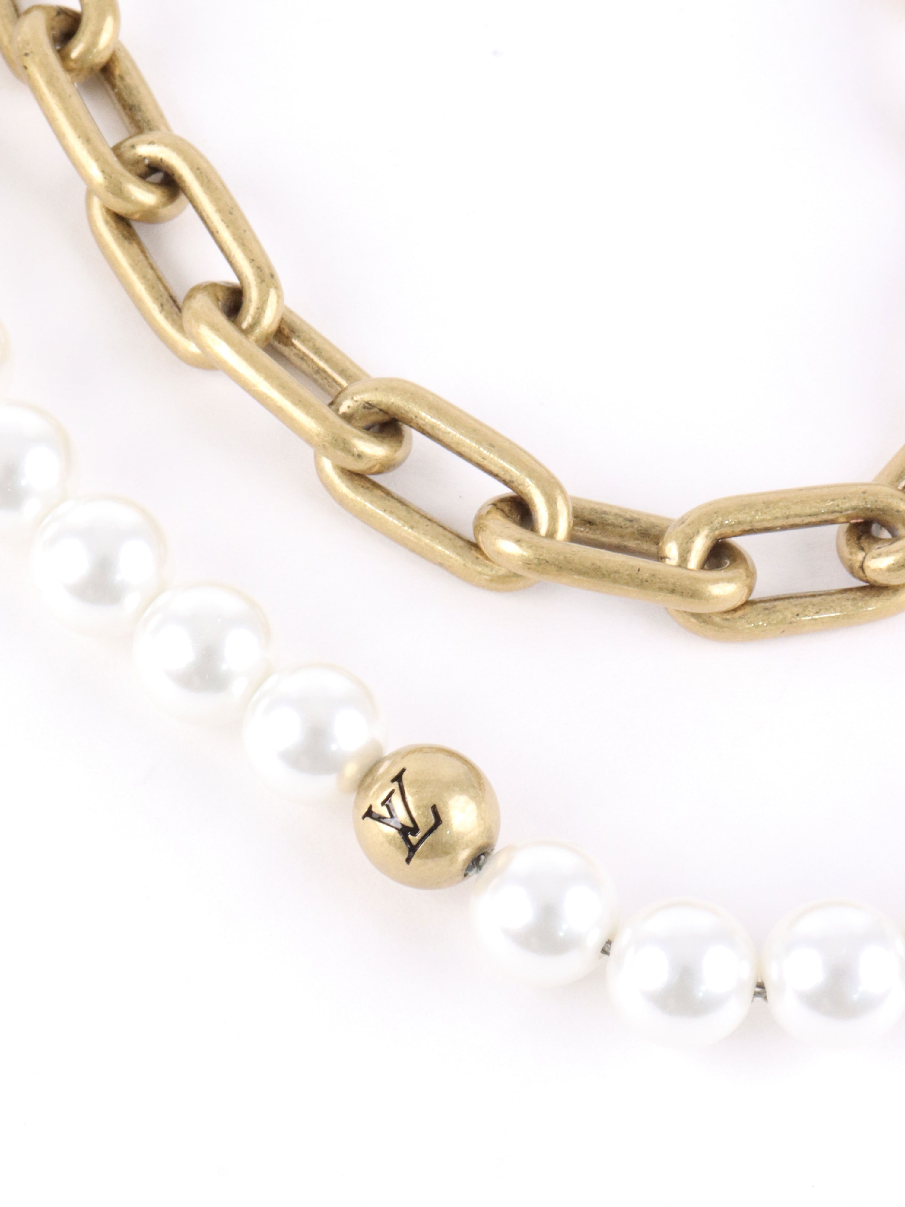 Louis Vuitton Chain Belt Pearl Bag Charm.